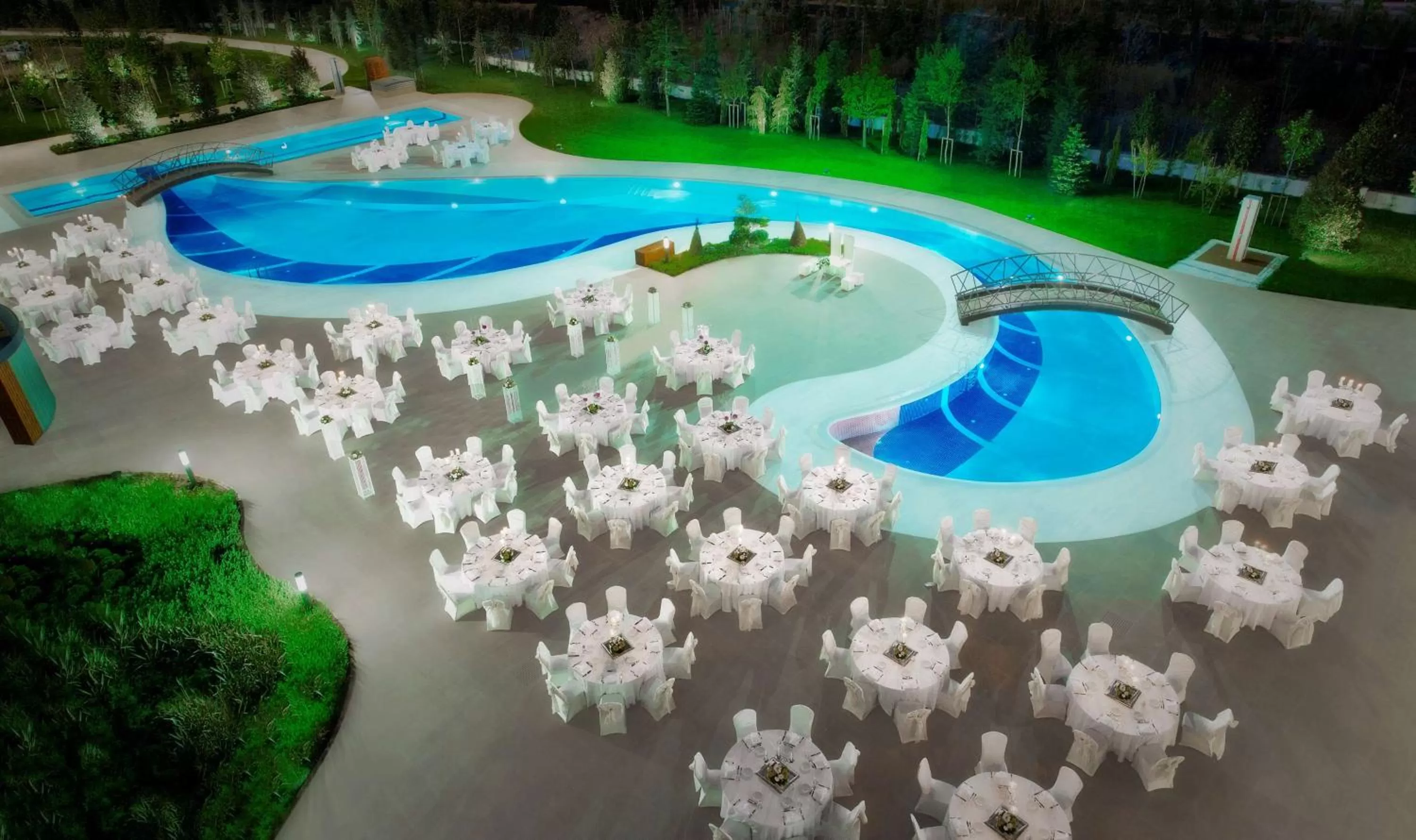 Pool view in Radisson Blu Hotel & Spa, Istanbul Tuzla