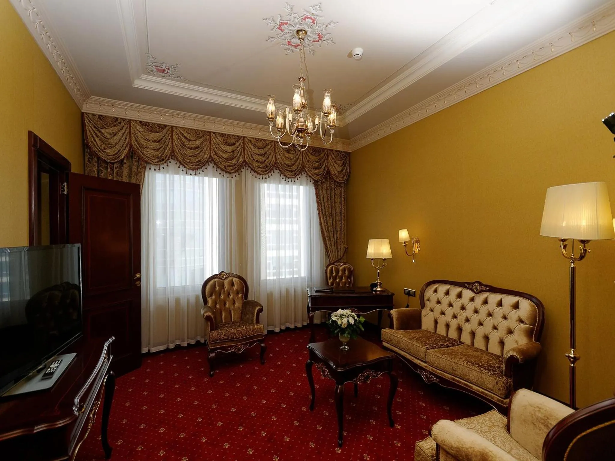 Living room in Meyra Palace