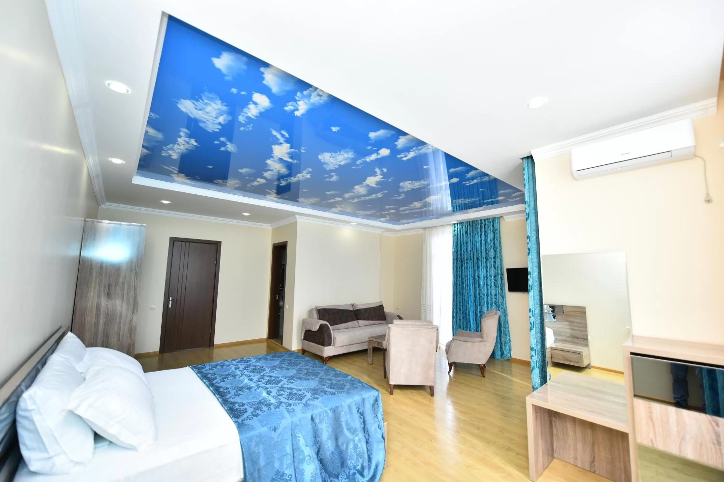 Photo of the whole room in Hotel Skyline Batumi