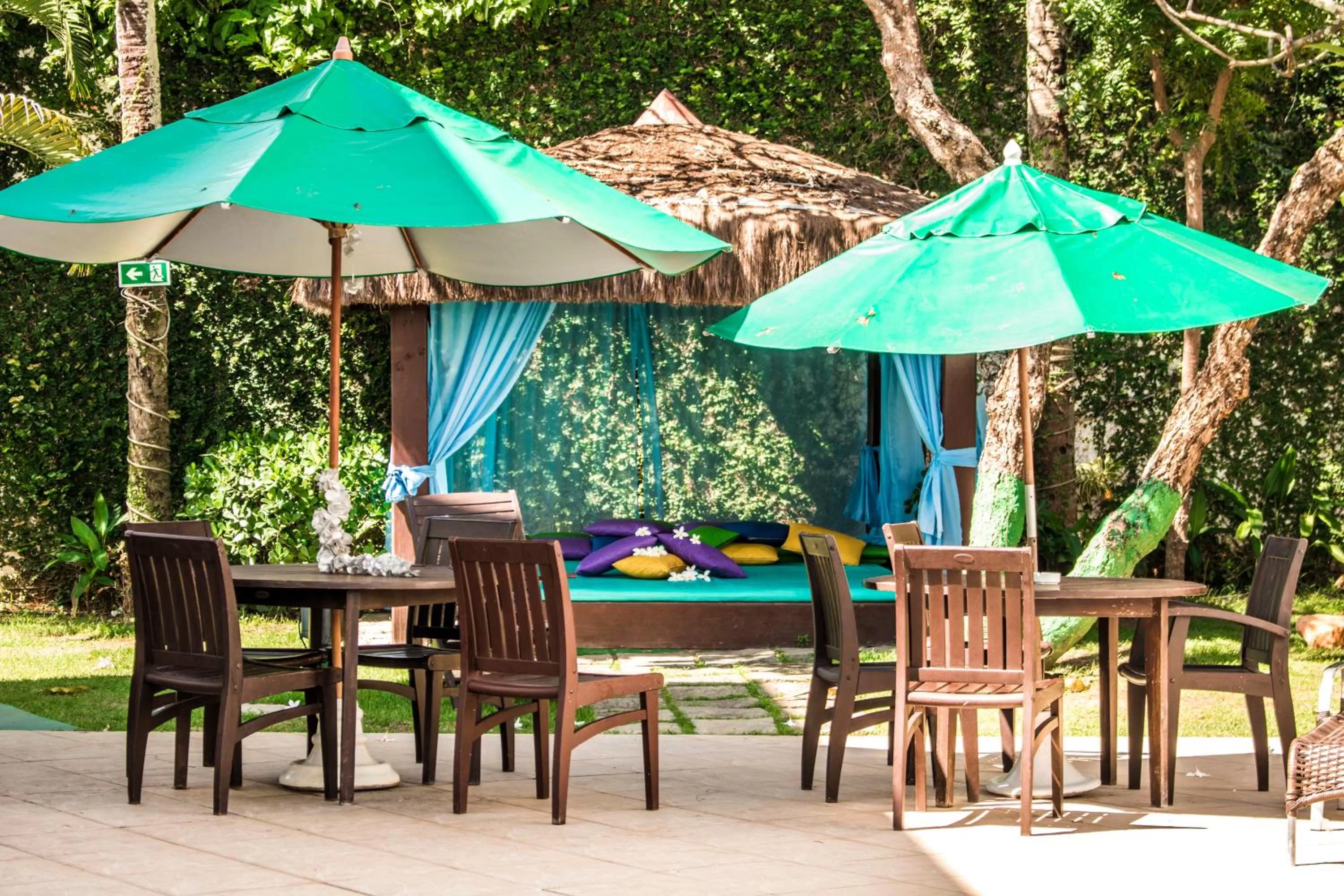 Day in Farol de Itapuã Praia Hotel