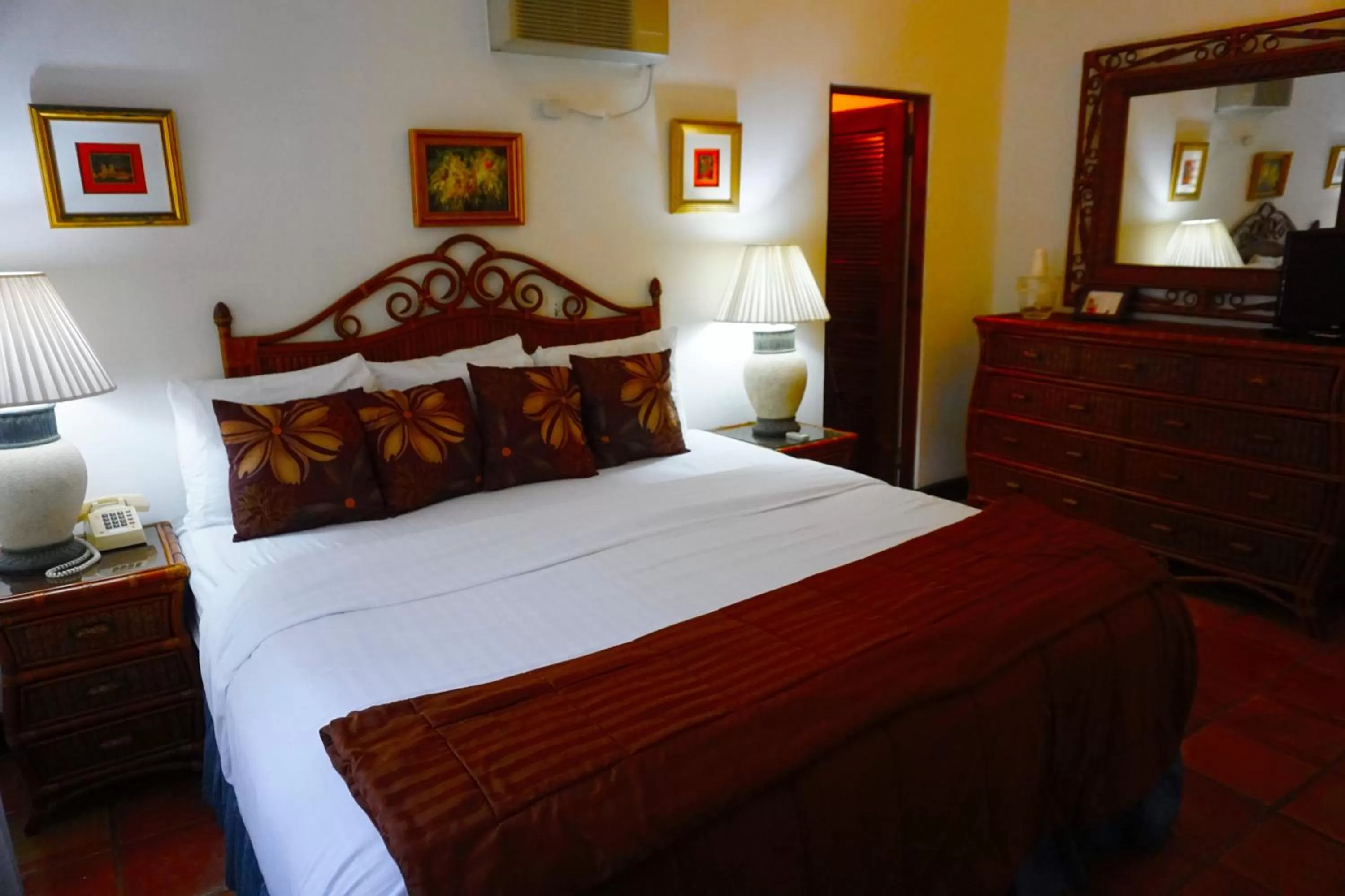 Photo of the whole room, Bed in At Wind Chimes Boutique Hotel