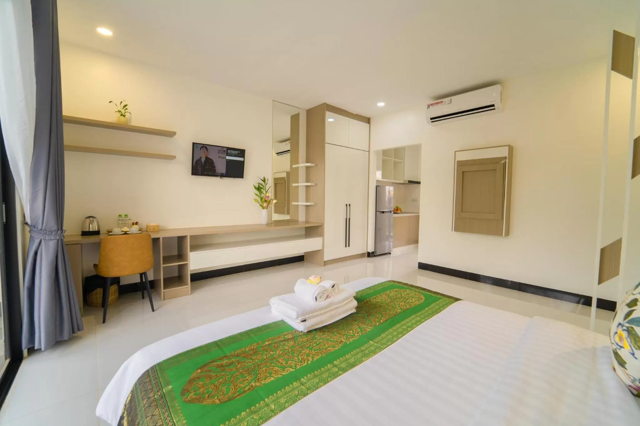 Bedroom, Bed in Angkor H Villa