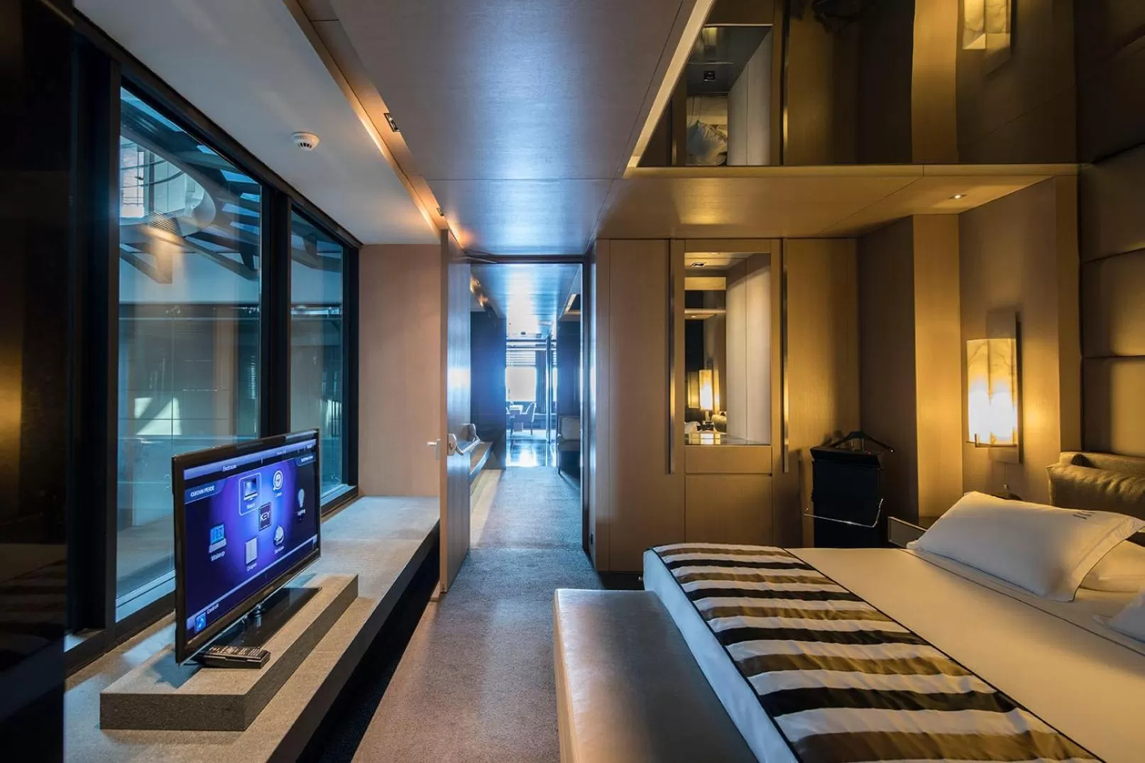 Photo of the whole room, Bed in Key Hotel