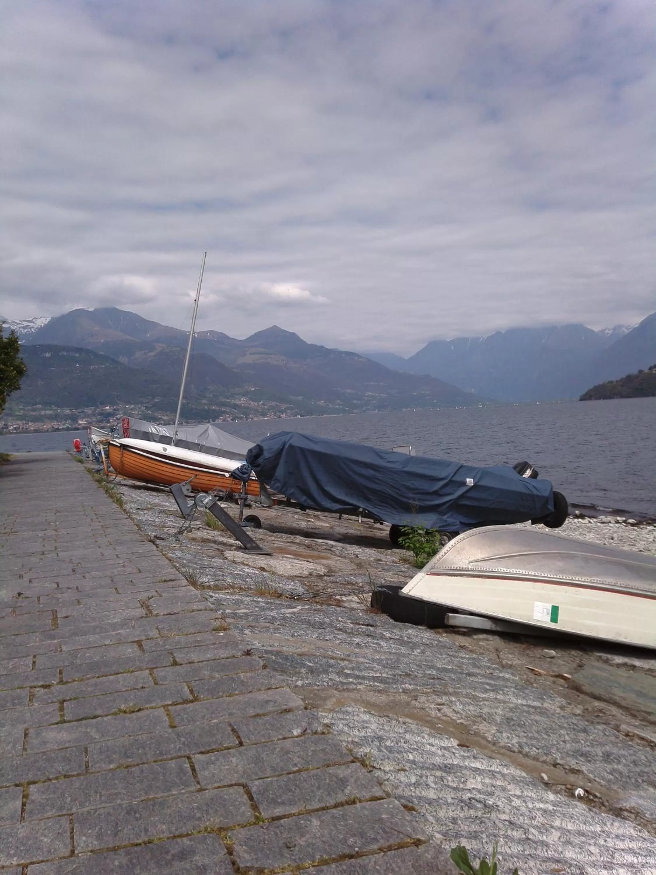 Nearby landmark, Beach in Menaggio appartamento le Terrazze