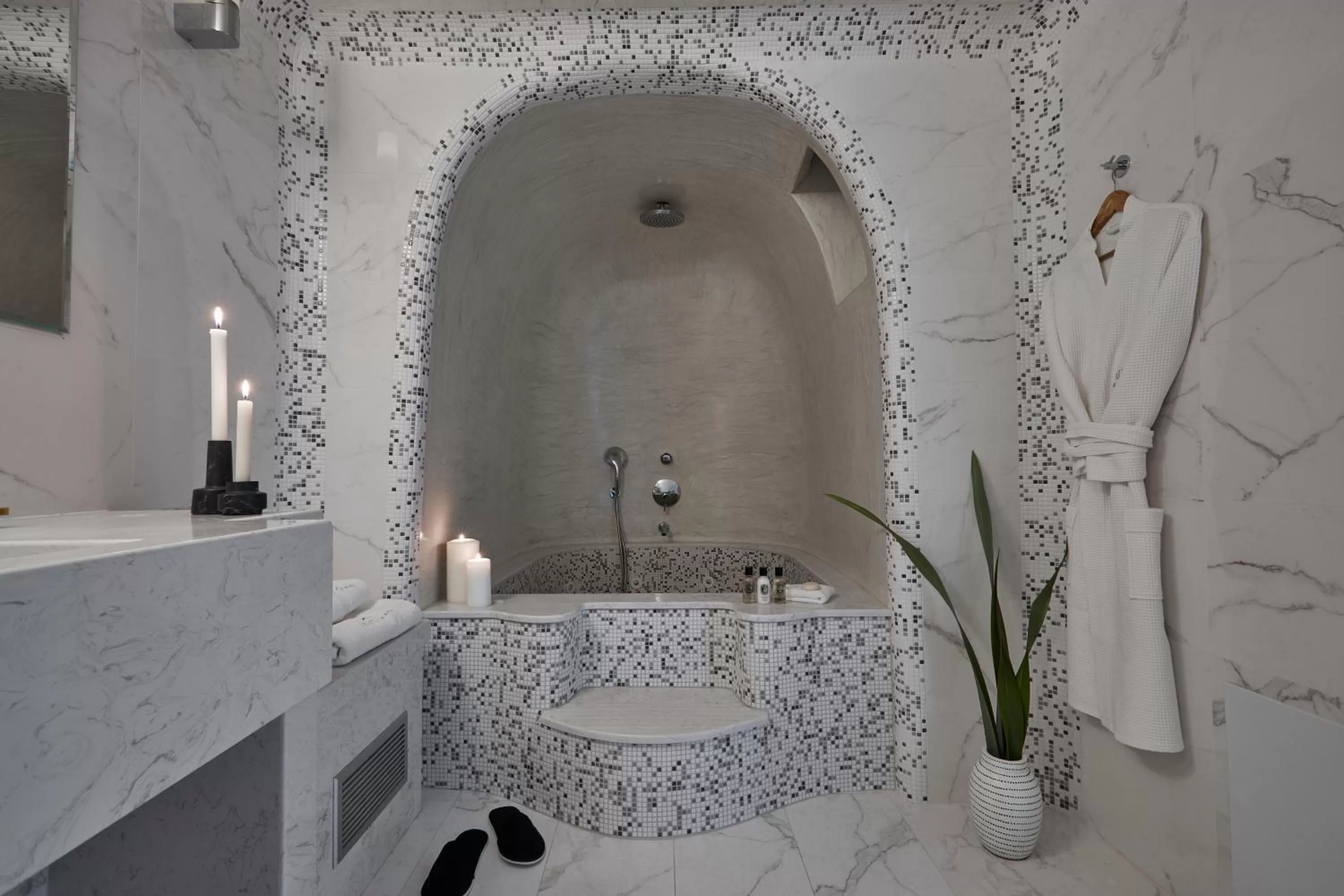 Time of day in Volcano View by Caldera Collection