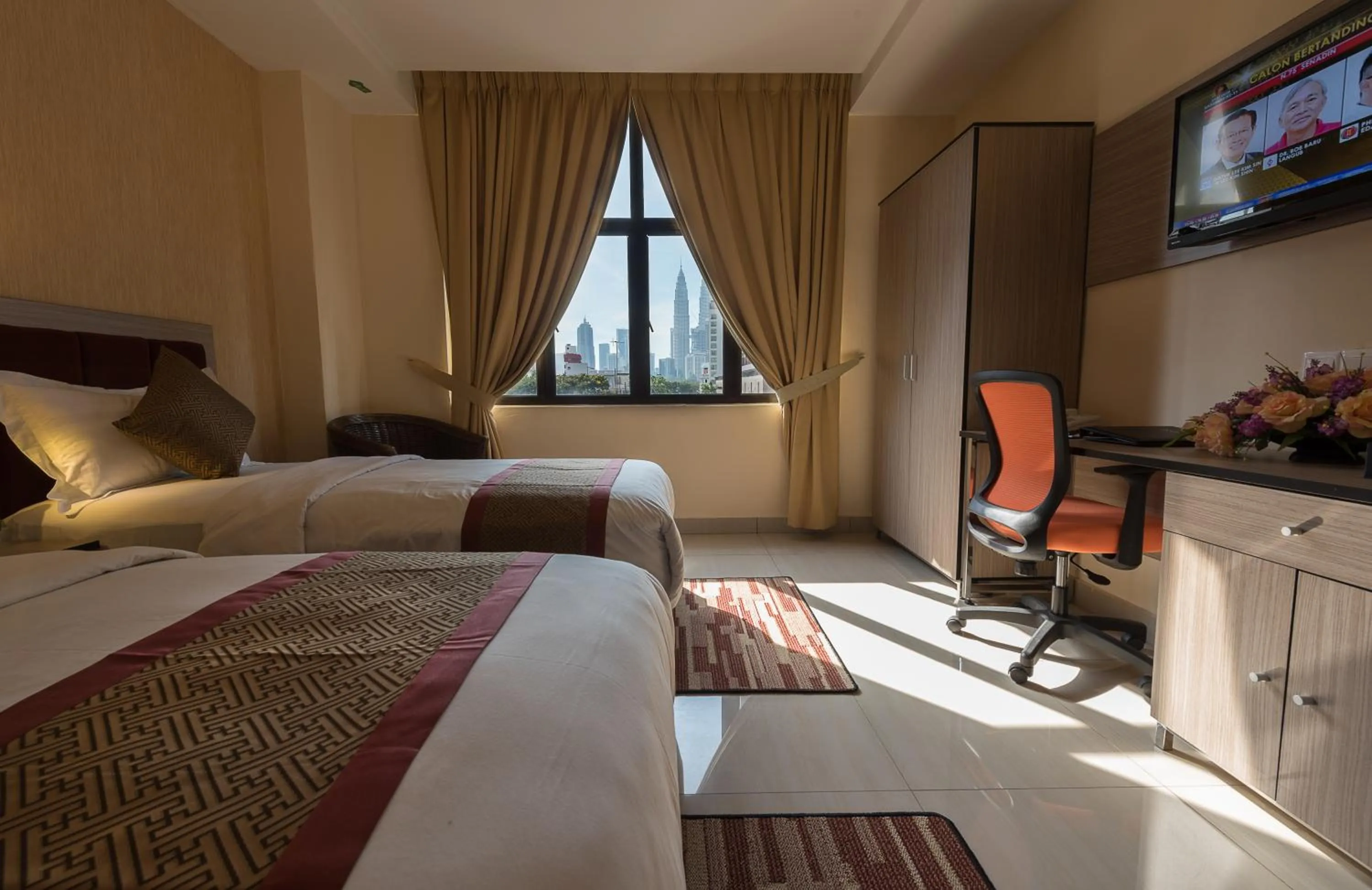 Photo of the whole room in Dolphin Hotel, Chow Kit Kuala Lumpur