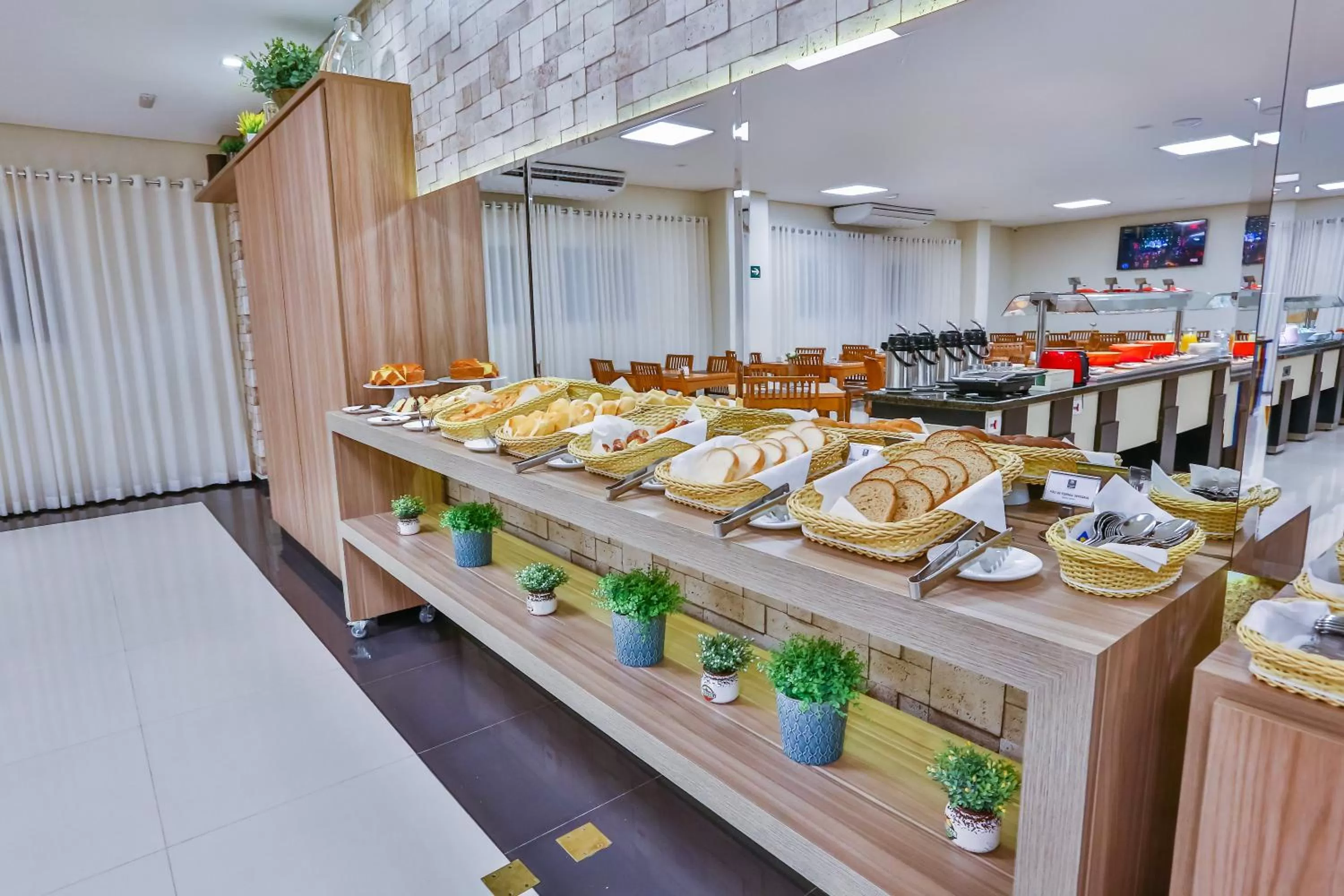 Restaurant/places to eat in Comfort Mogi Guaçu