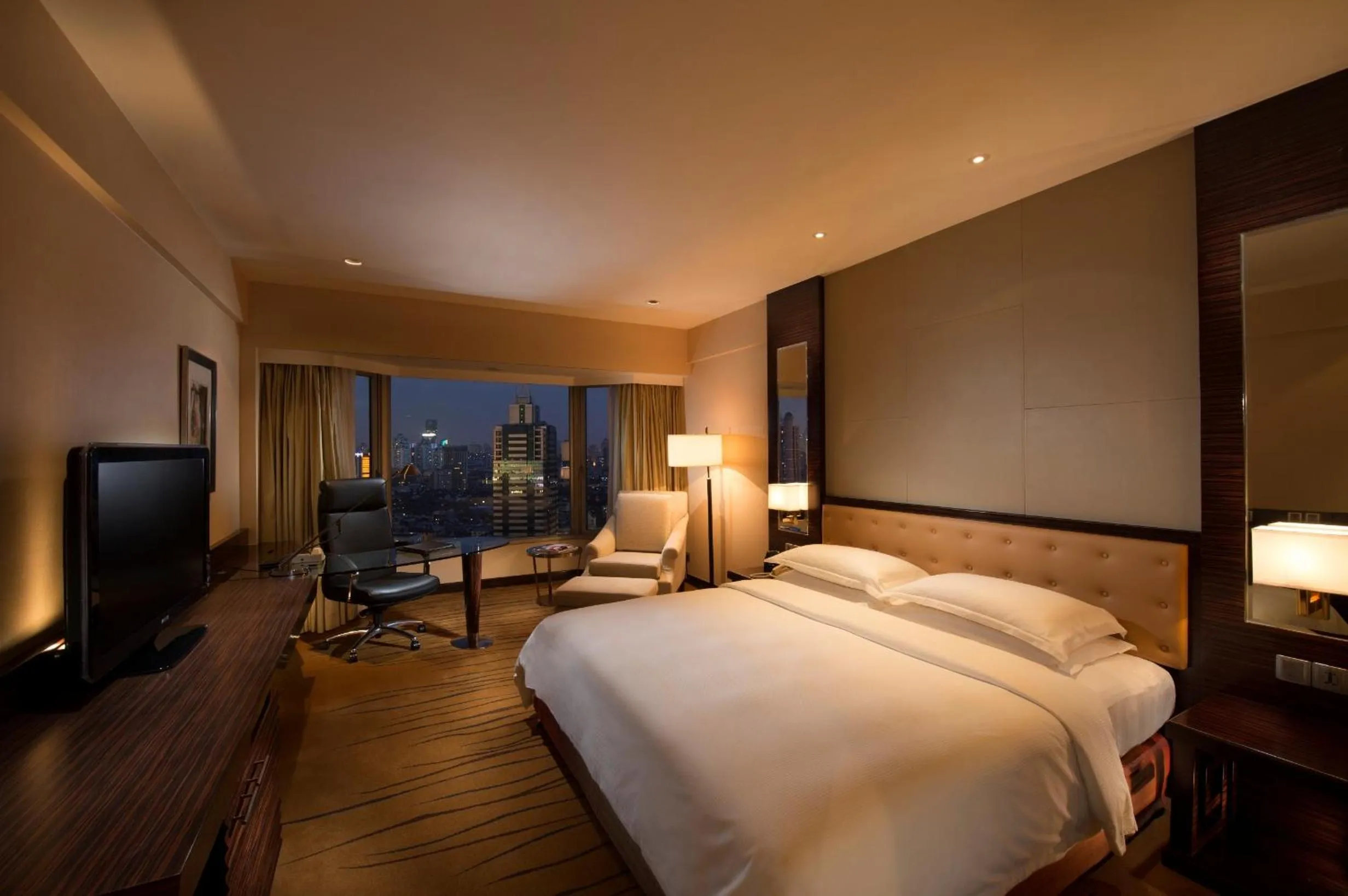 Bedroom, Bed in The Kunlun Jing An