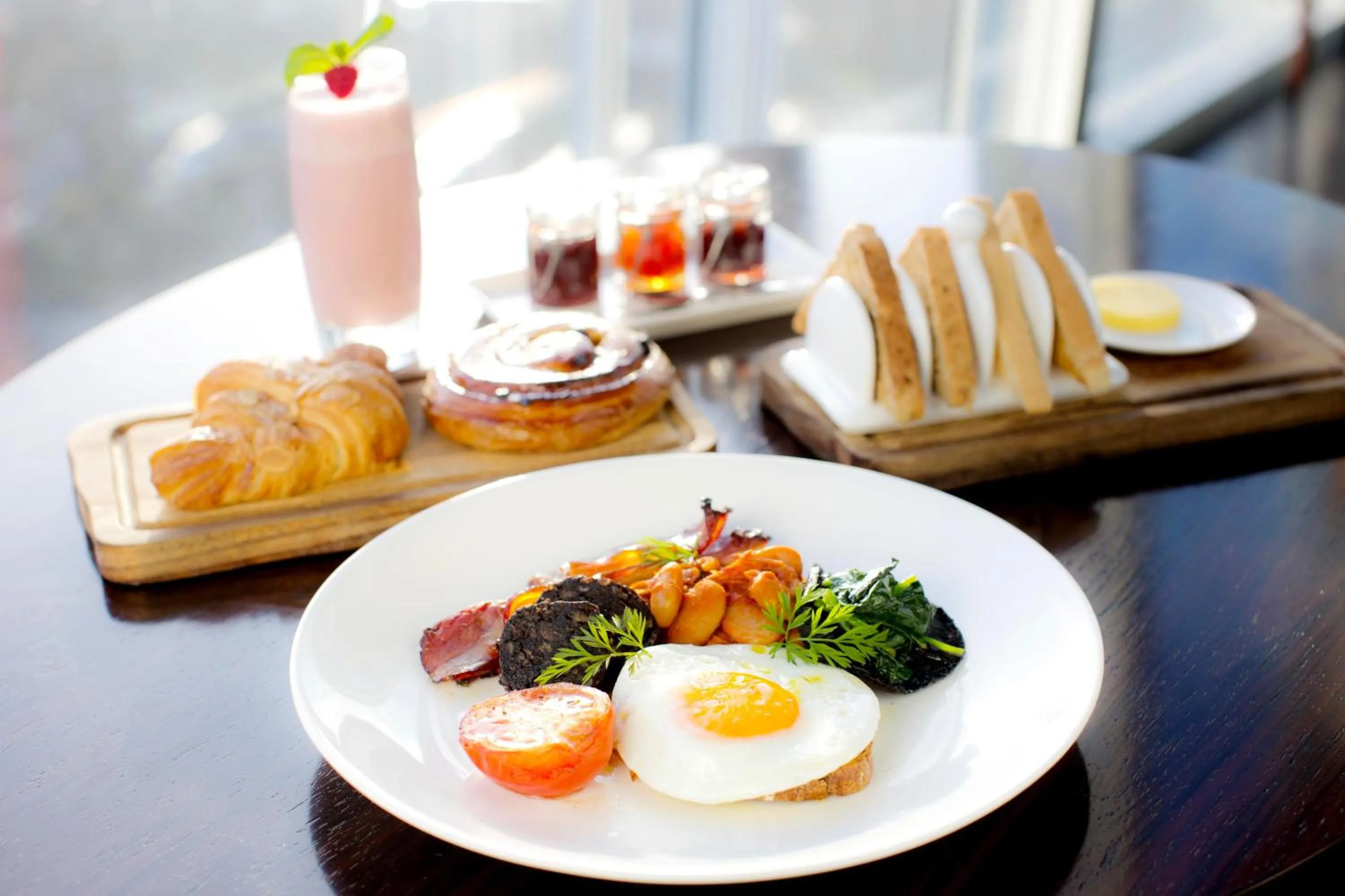 Breakfast in Cinque Terre Gateway