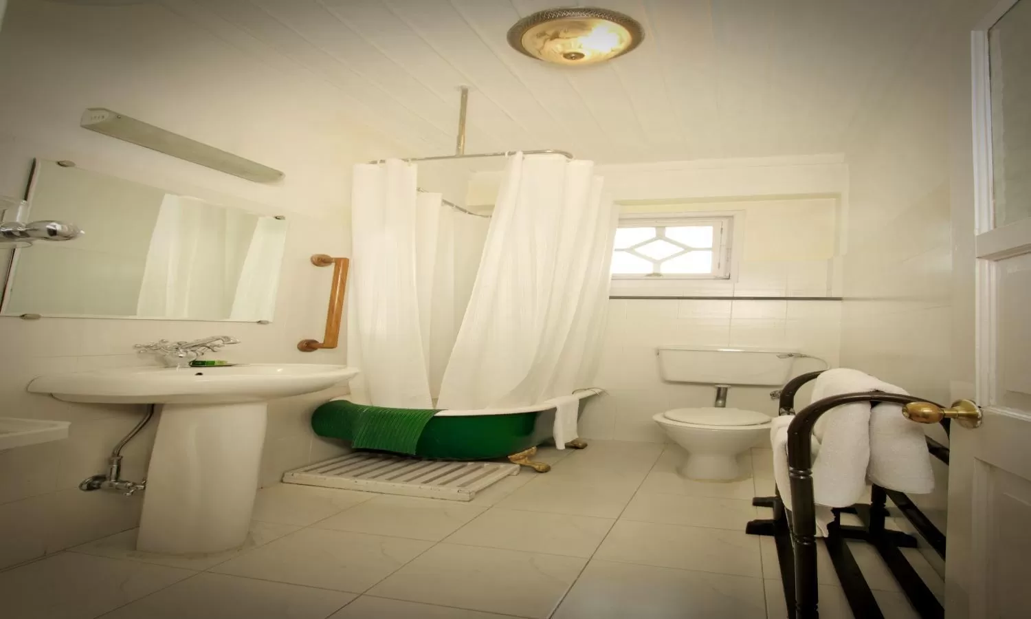 Shower in Windamere Hotel - A Colonial Heritage