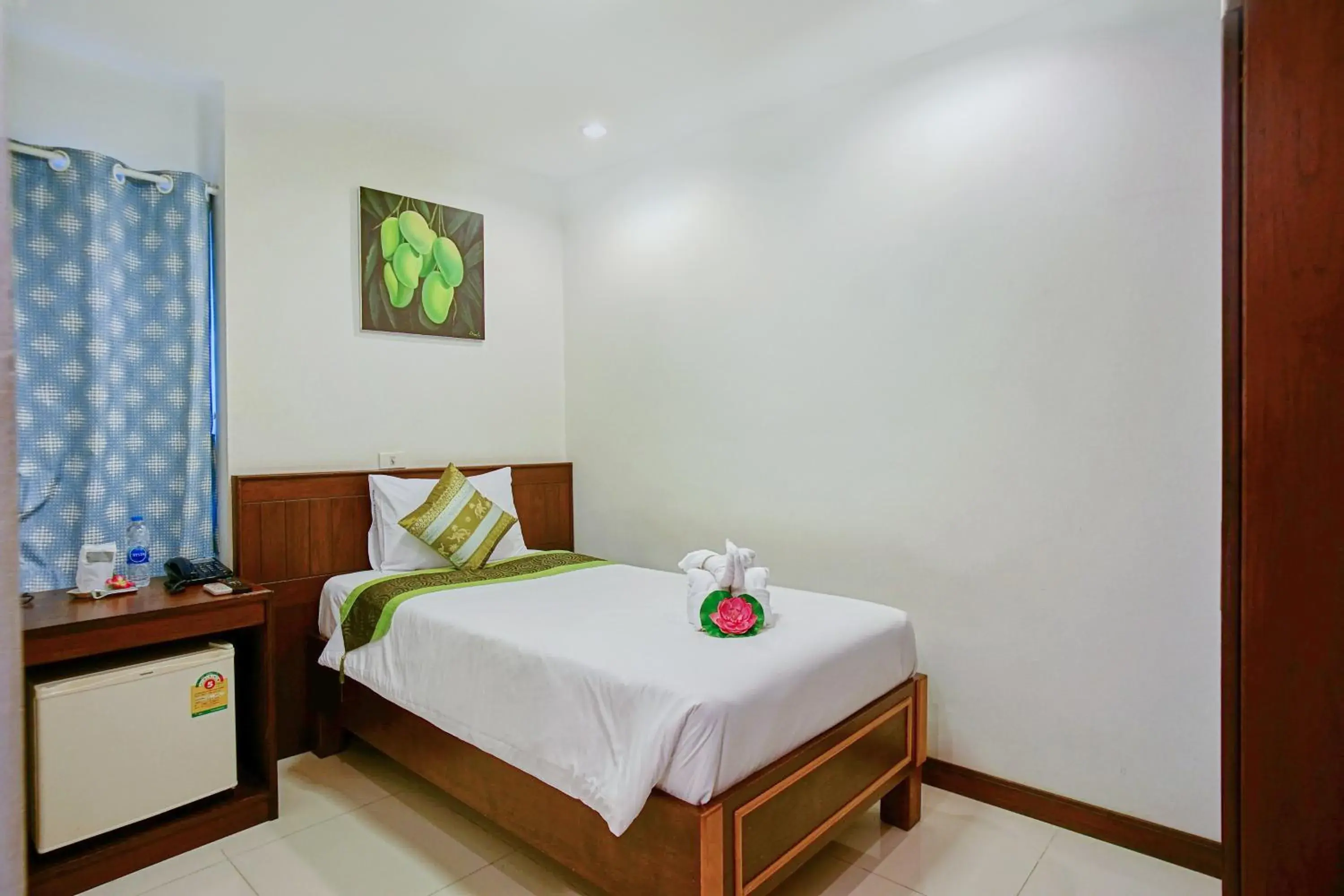 Budget Single Room in Ruen Buathong Boutique Hotel Patong Beach Budget Single Room in Ruen Buathong Boutique Hotel Patong Beach