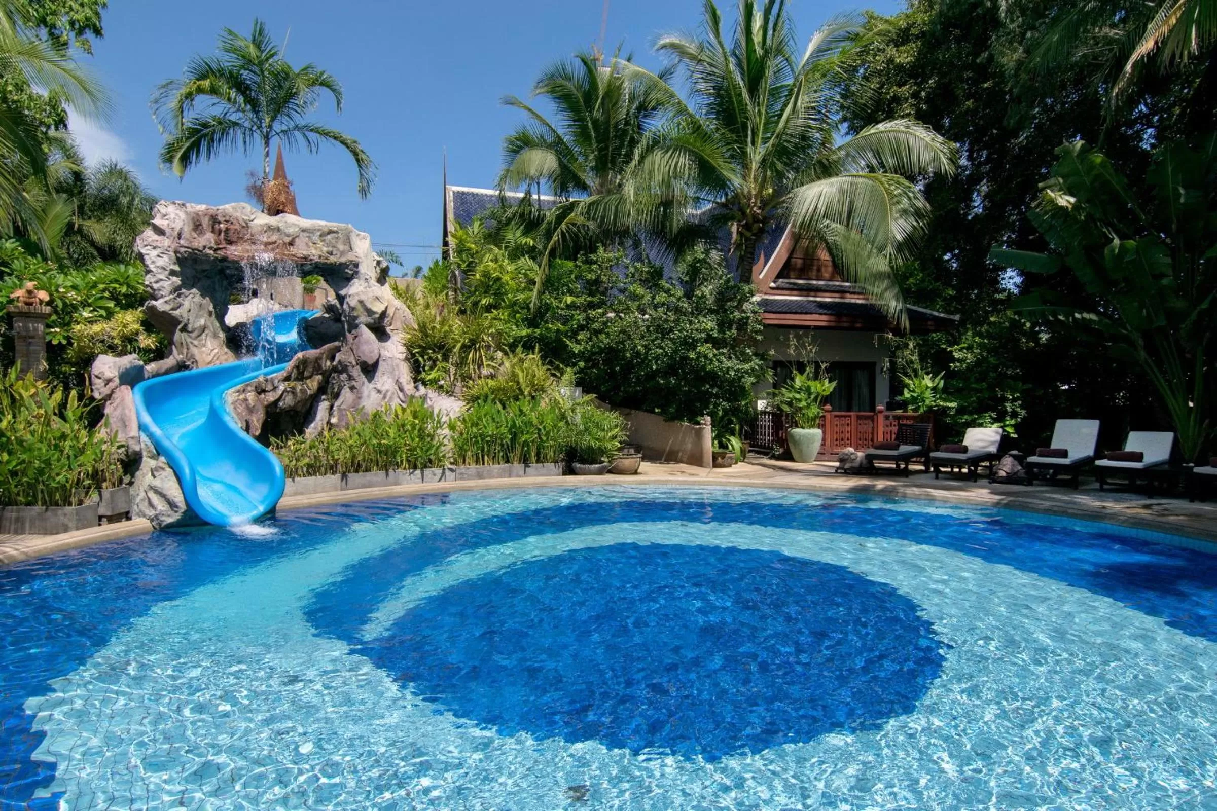 Swimming pool in Siam Bayshore Resort Pattaya