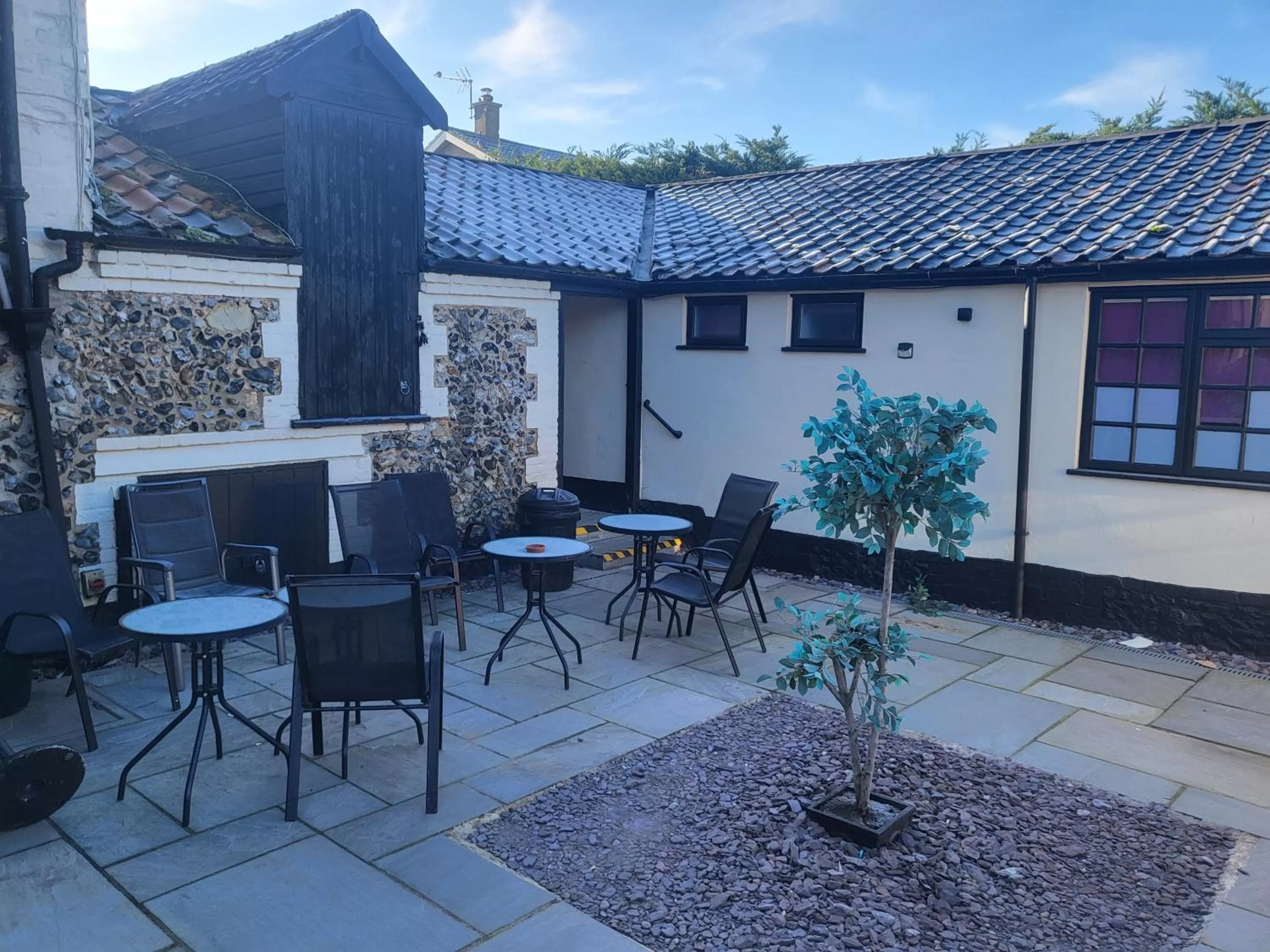 Patio in Watton Vibe Hotel