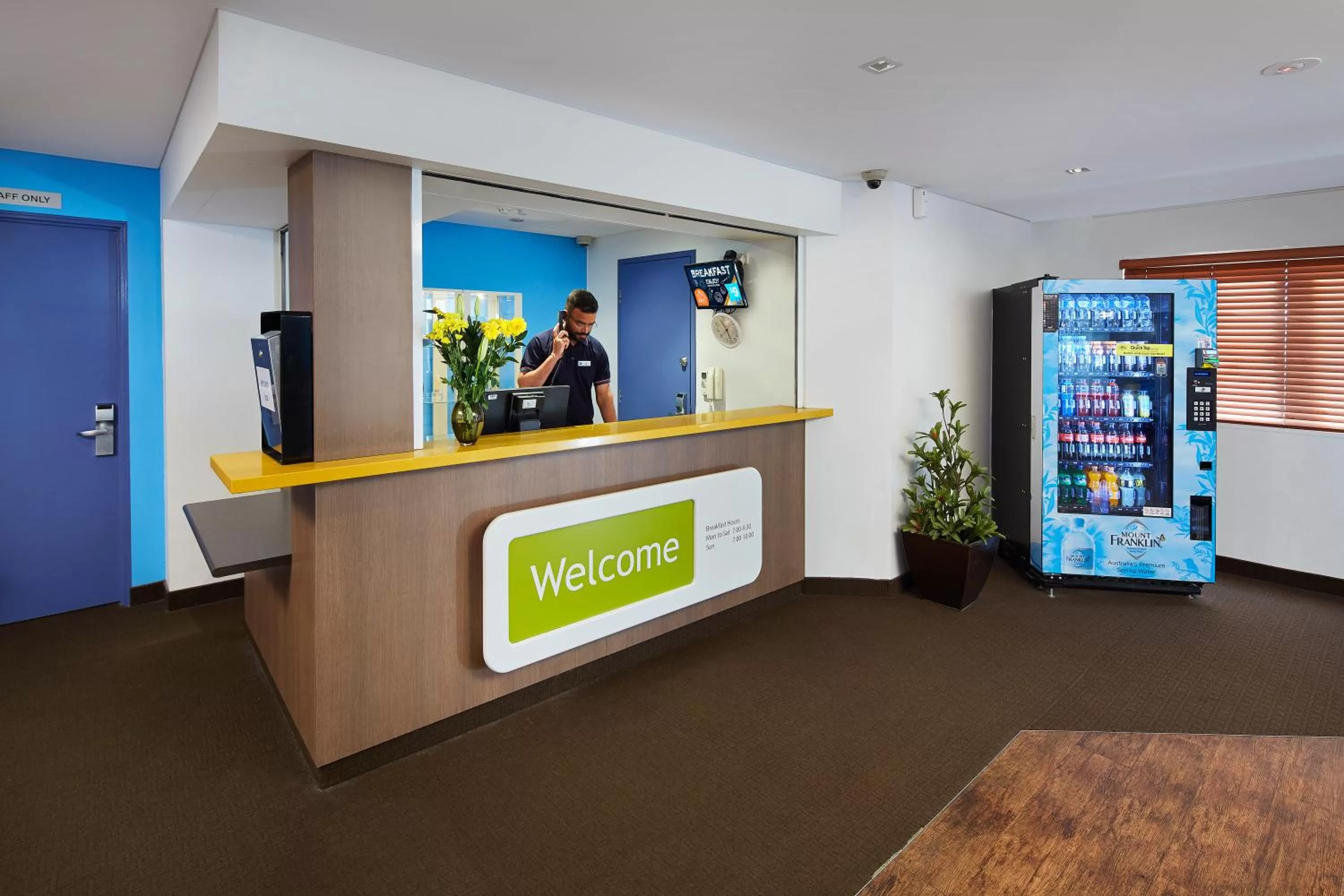 Lobby or reception in ibis Budget Perth Airport