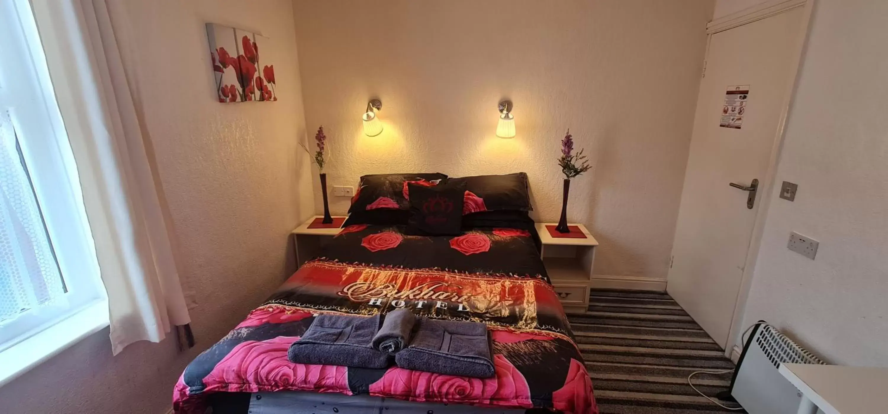 Double Room with Private Bathroom in BUKHARI Hotel Double Room with Private Bathroom in BUKHARI Hotel