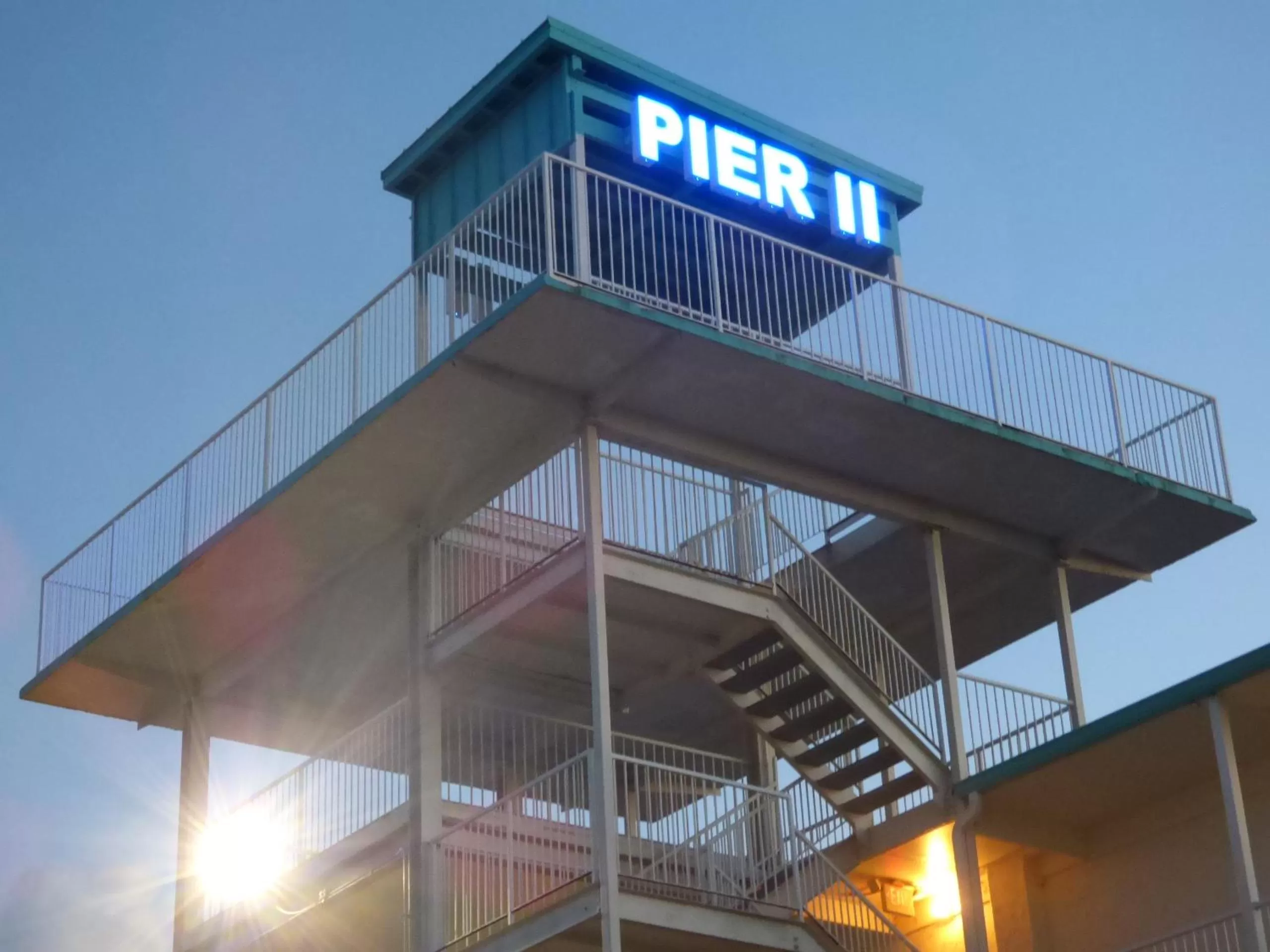 Night in Days Inn & Suites by Wyndham Lake Okeechobee