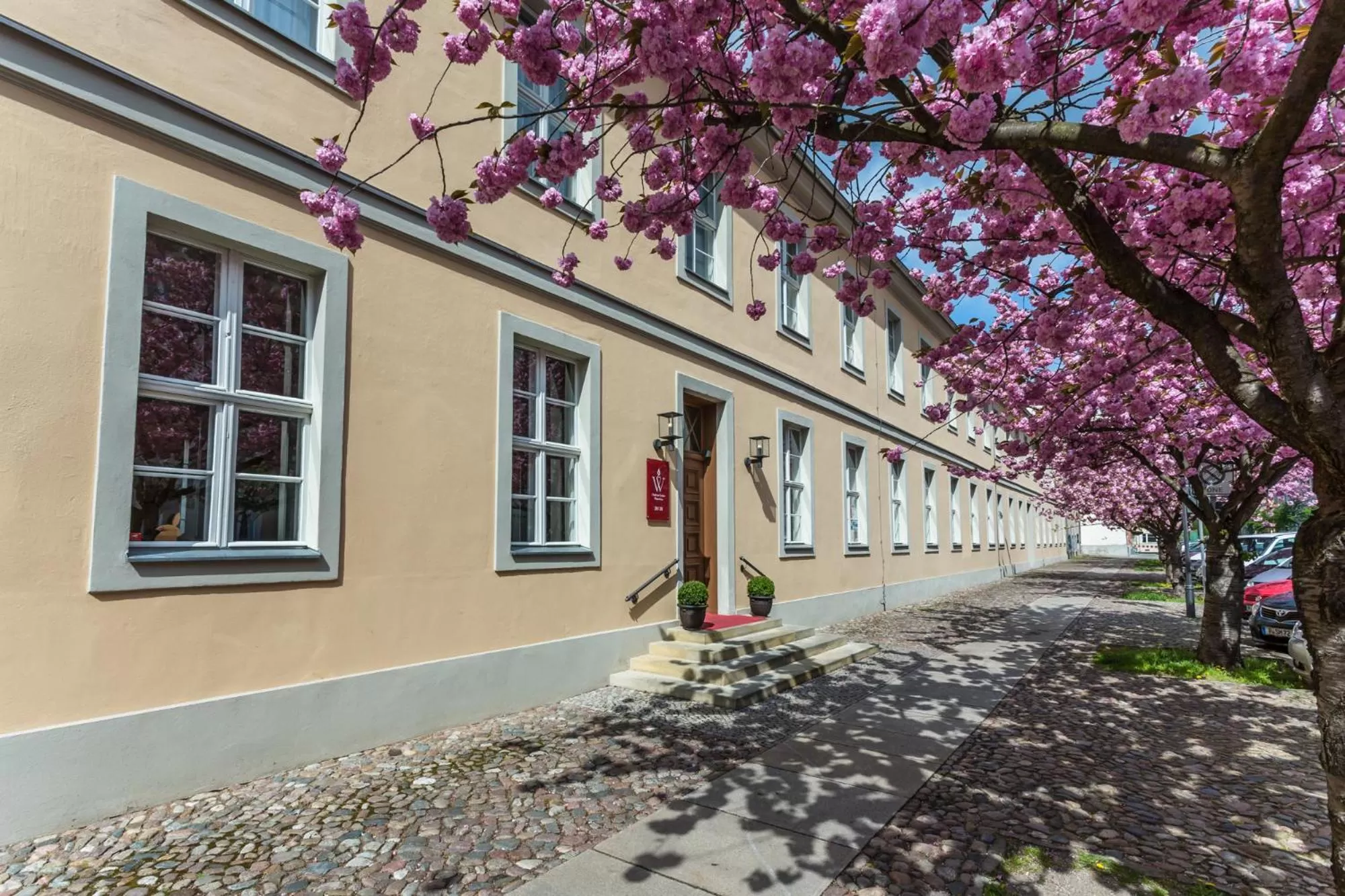 Facade/entrance, Property Building in Hotel am Großen Waisenhaus