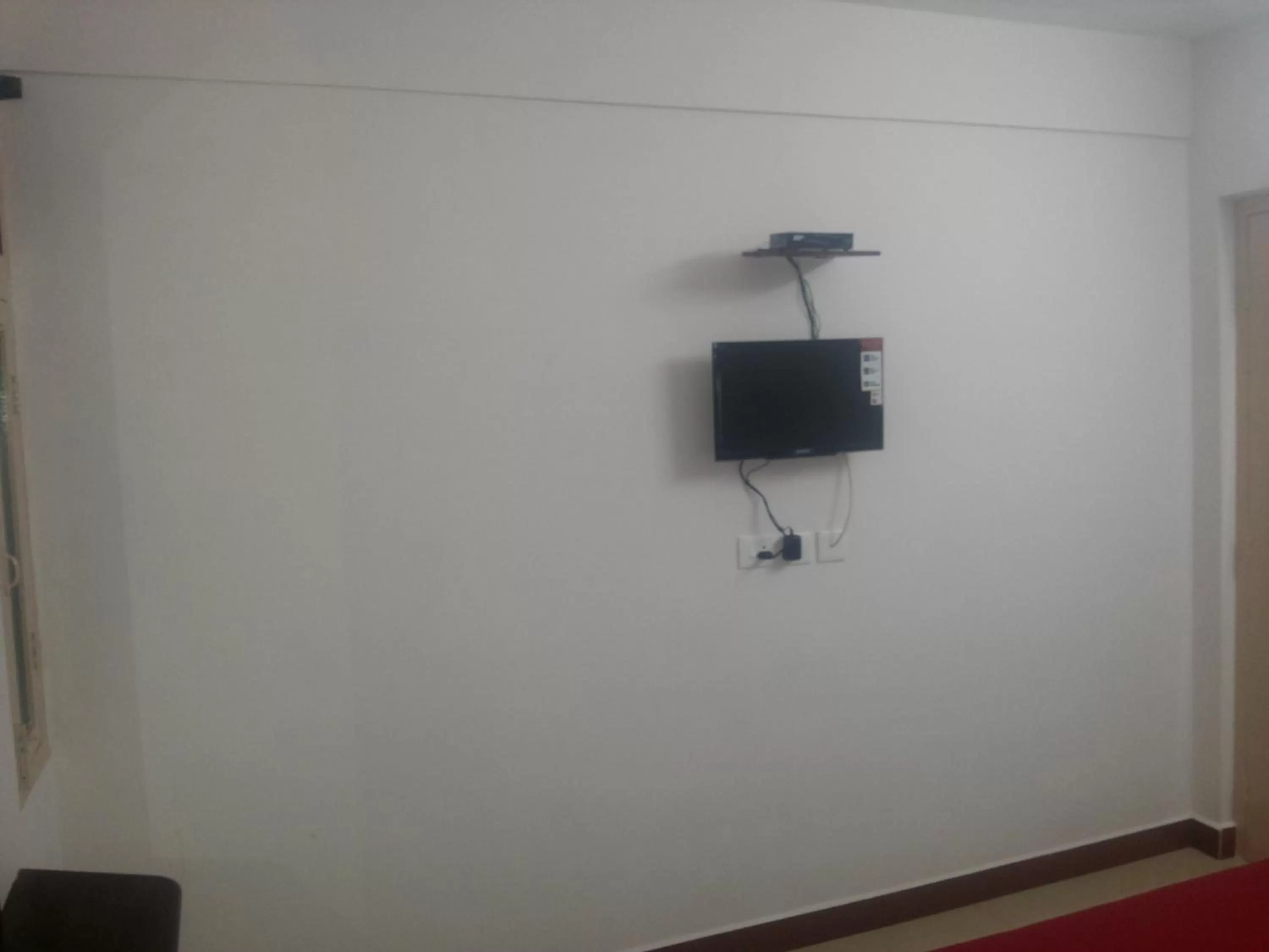 TV and multimedia, TV/Entertainment Center in Hotel Nambi