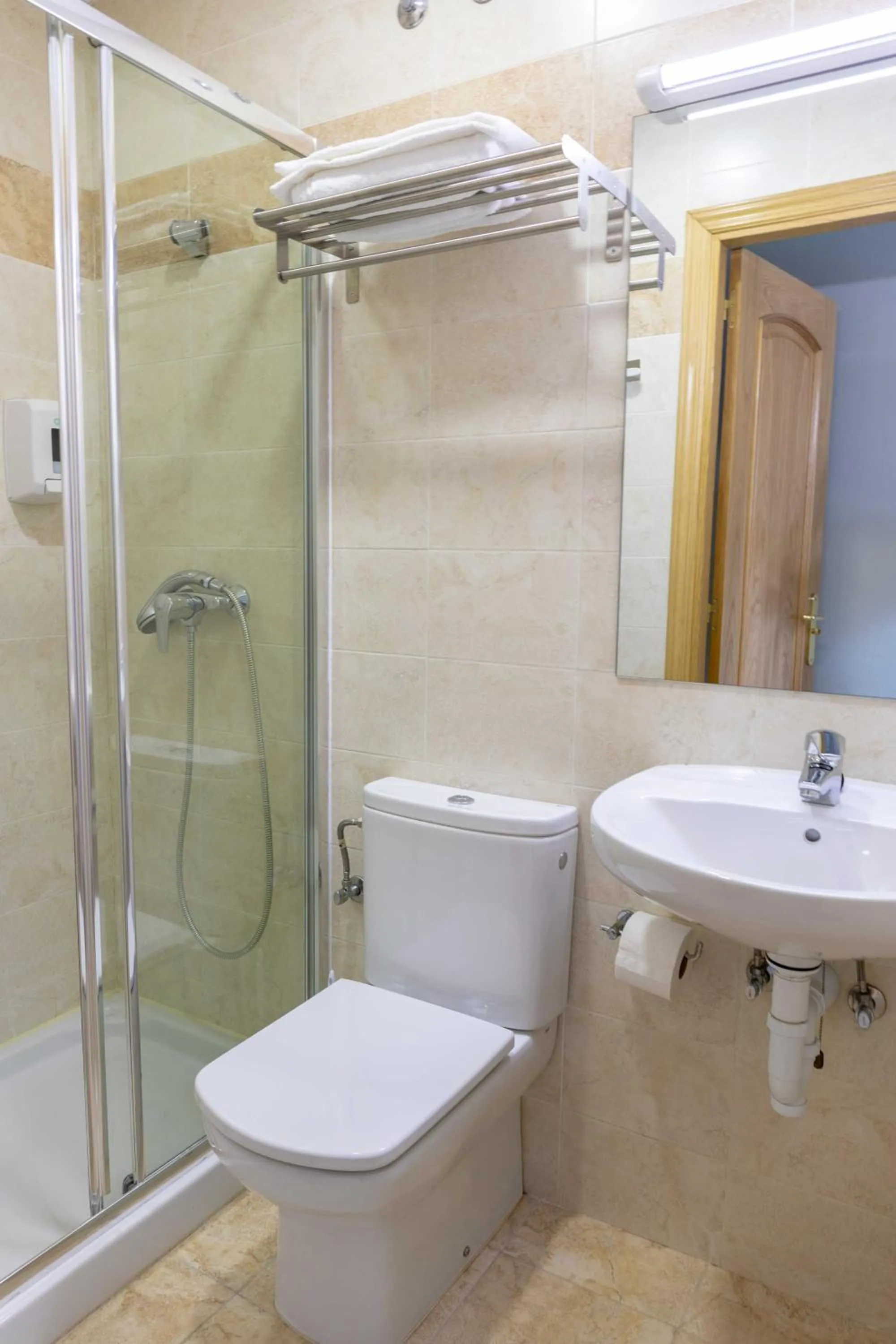 Shower in Alda Estella Hostel