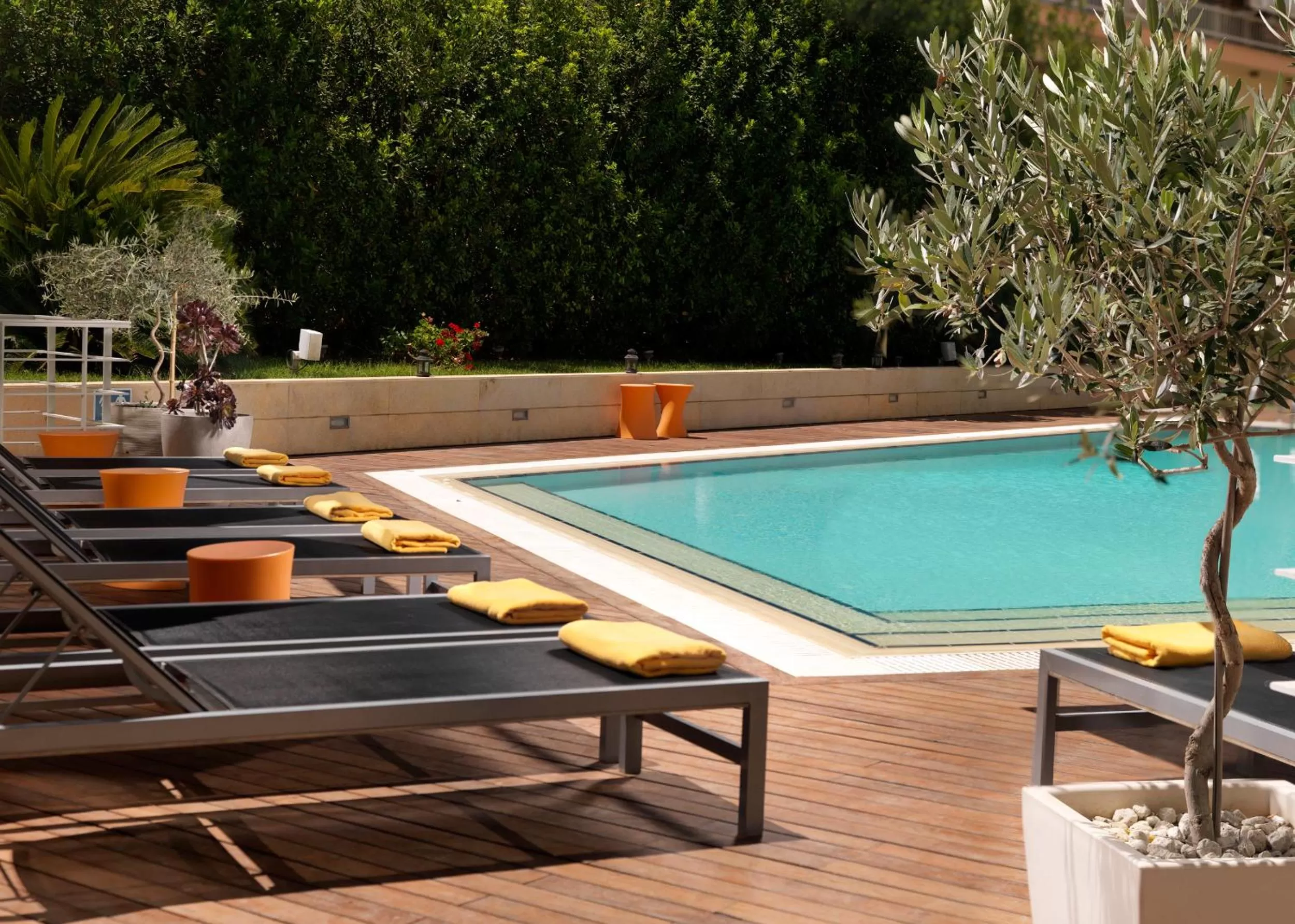 Swimming pool in Elefsina Hotel