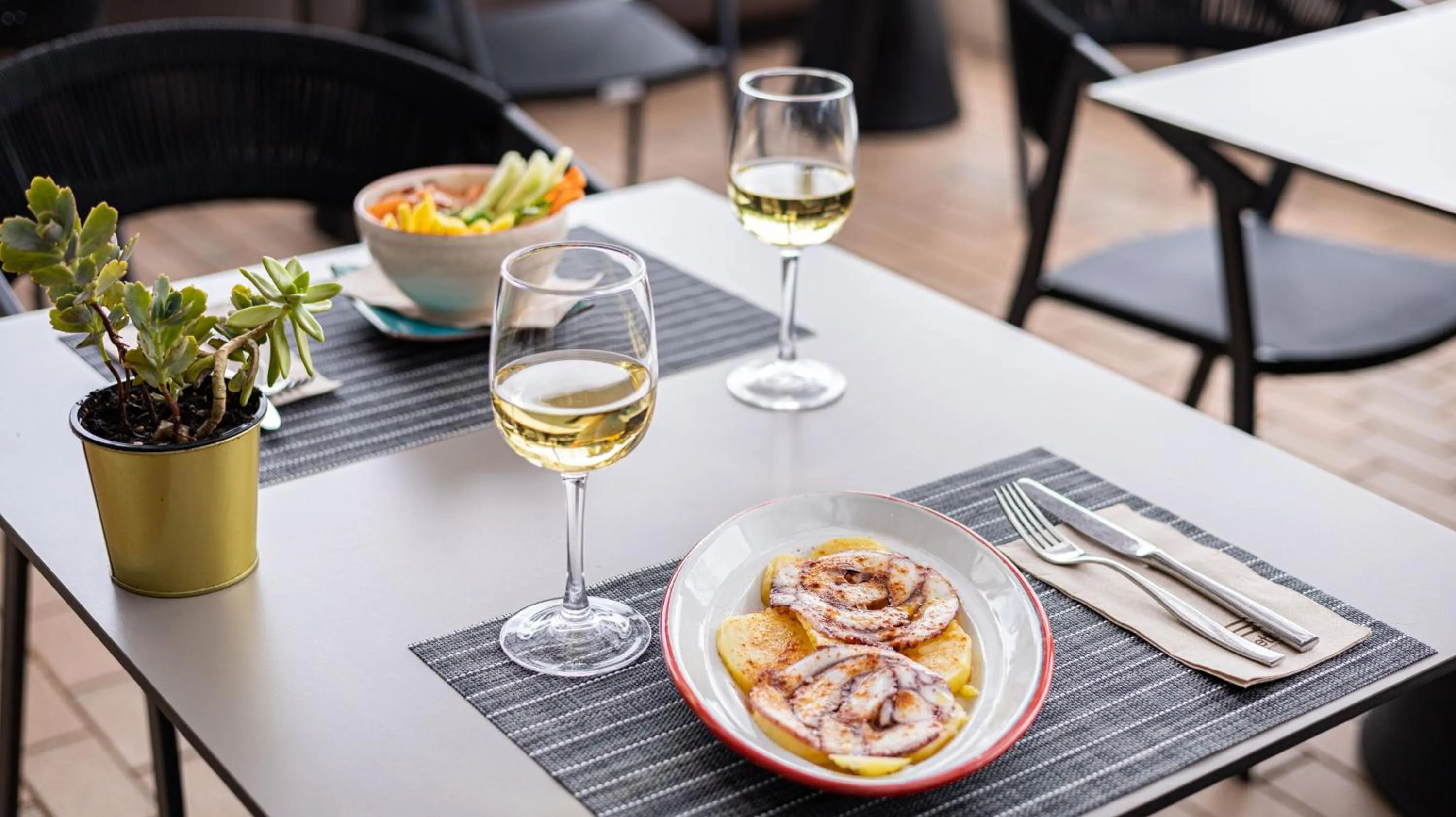 Lounge or bar in Seth Port Ciutadella