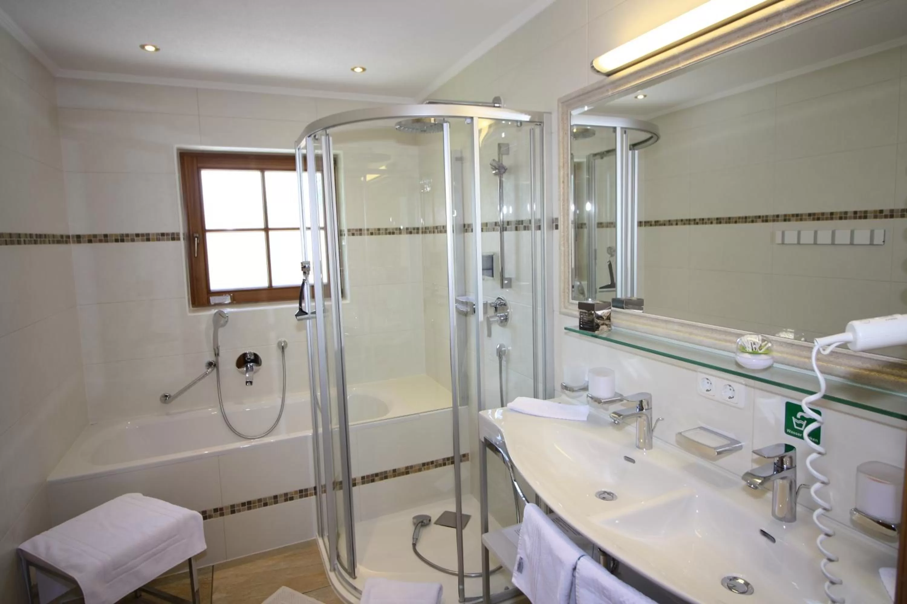 Bathroom in Vronis Waldhaus ADULTS ONLY