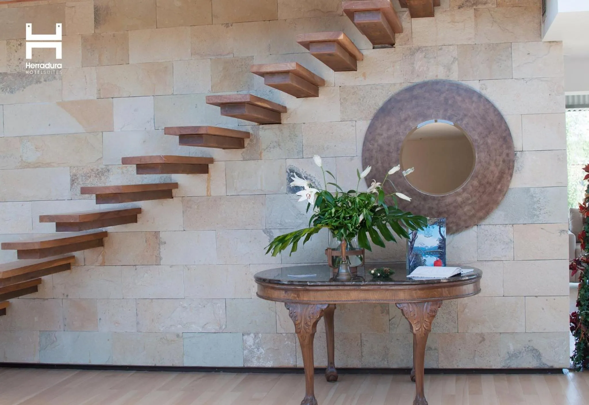 Facade/entrance in Herradura Hotel Suites