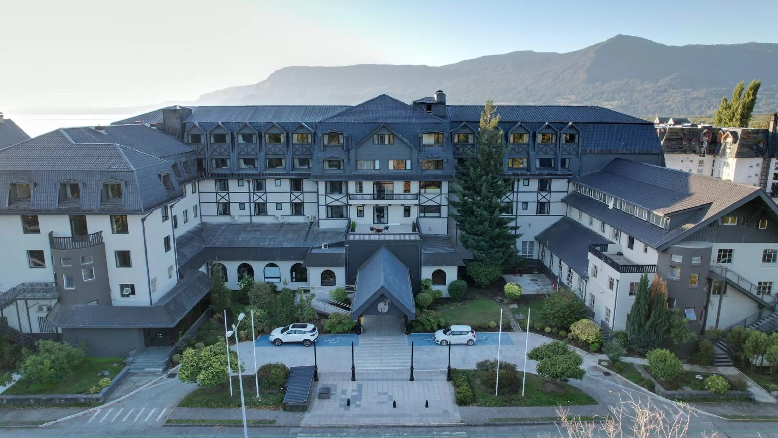 Property building in Hotel Enjoy Pucón