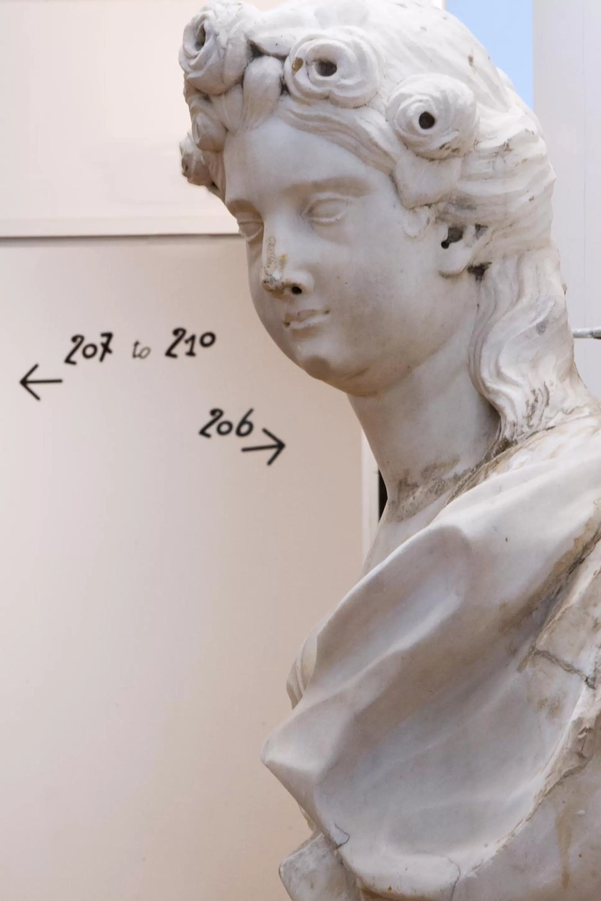 Decorative detail in Hotel Piazza Bellini & Apartments