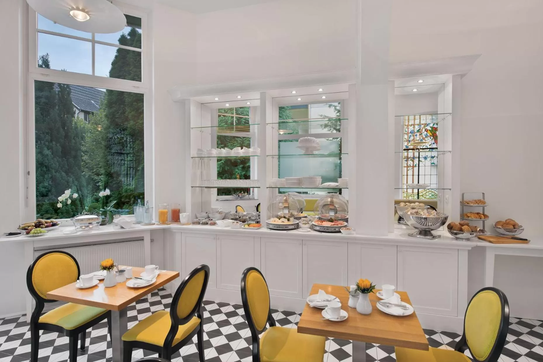 Buffet breakfast in Boutiquehotel Dreesen - Villa Godesberg