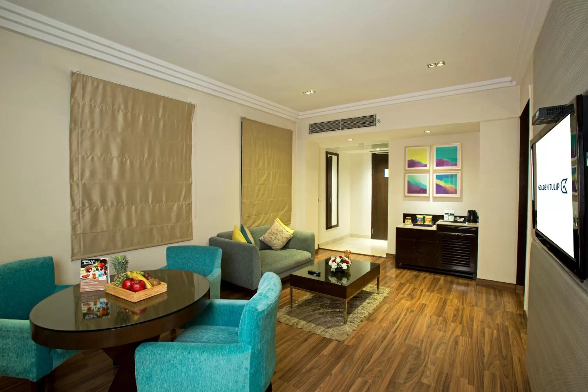 Living room in Golden Tulip Chandigarh, Panchkula