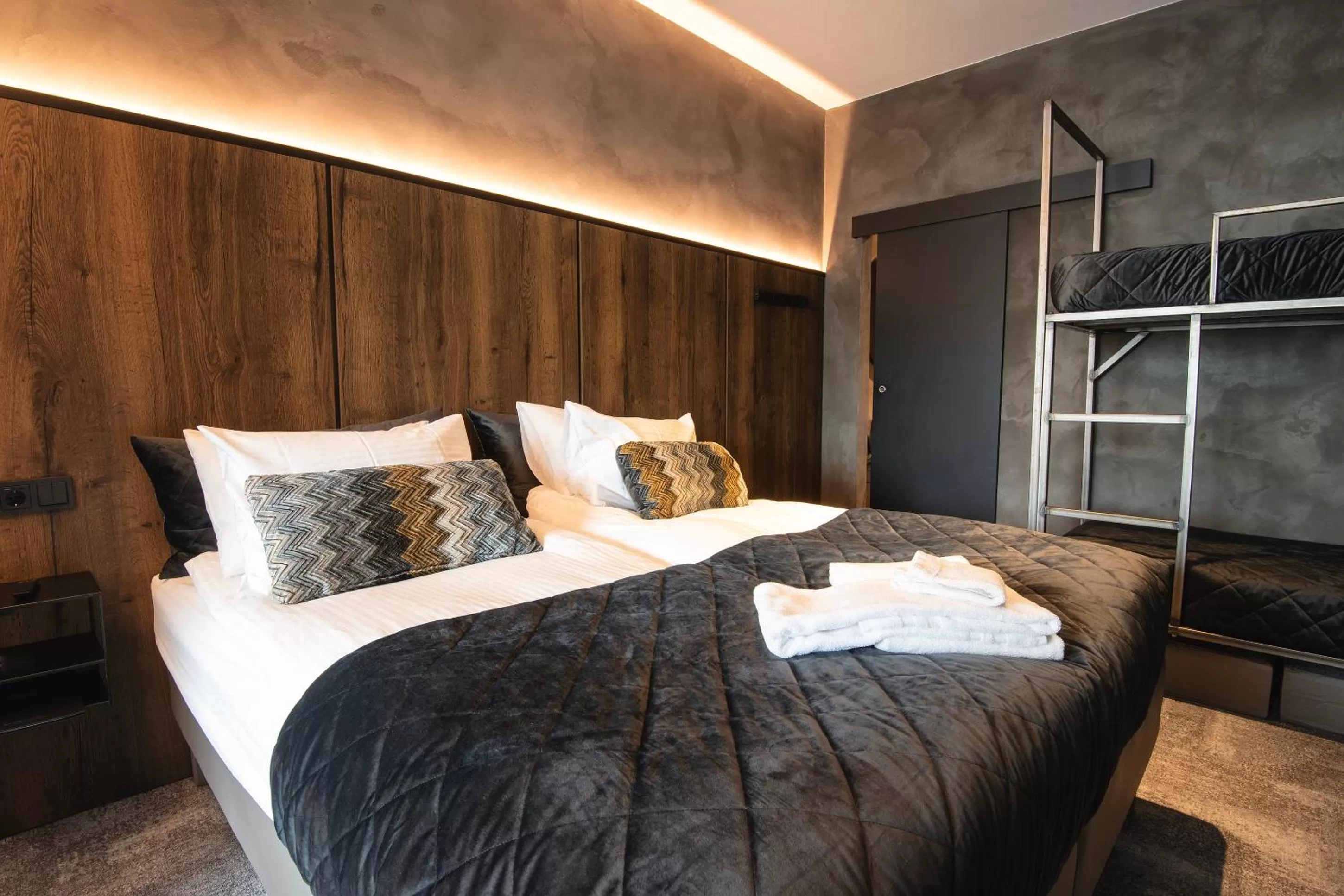 Bedroom, Bed in B14 Apartments & Rooms