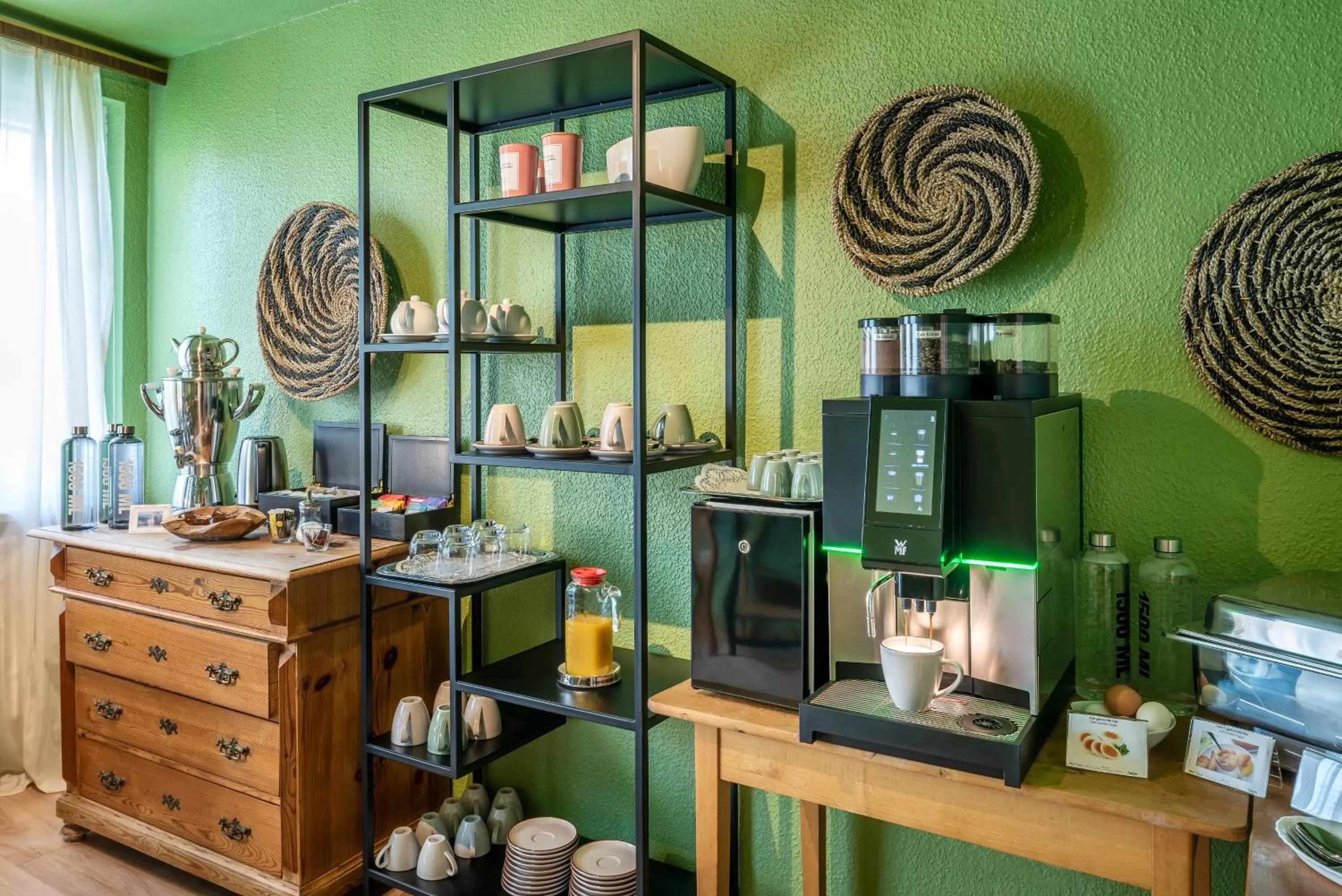 Coffee/tea facilities in Vier Jahreszeiten