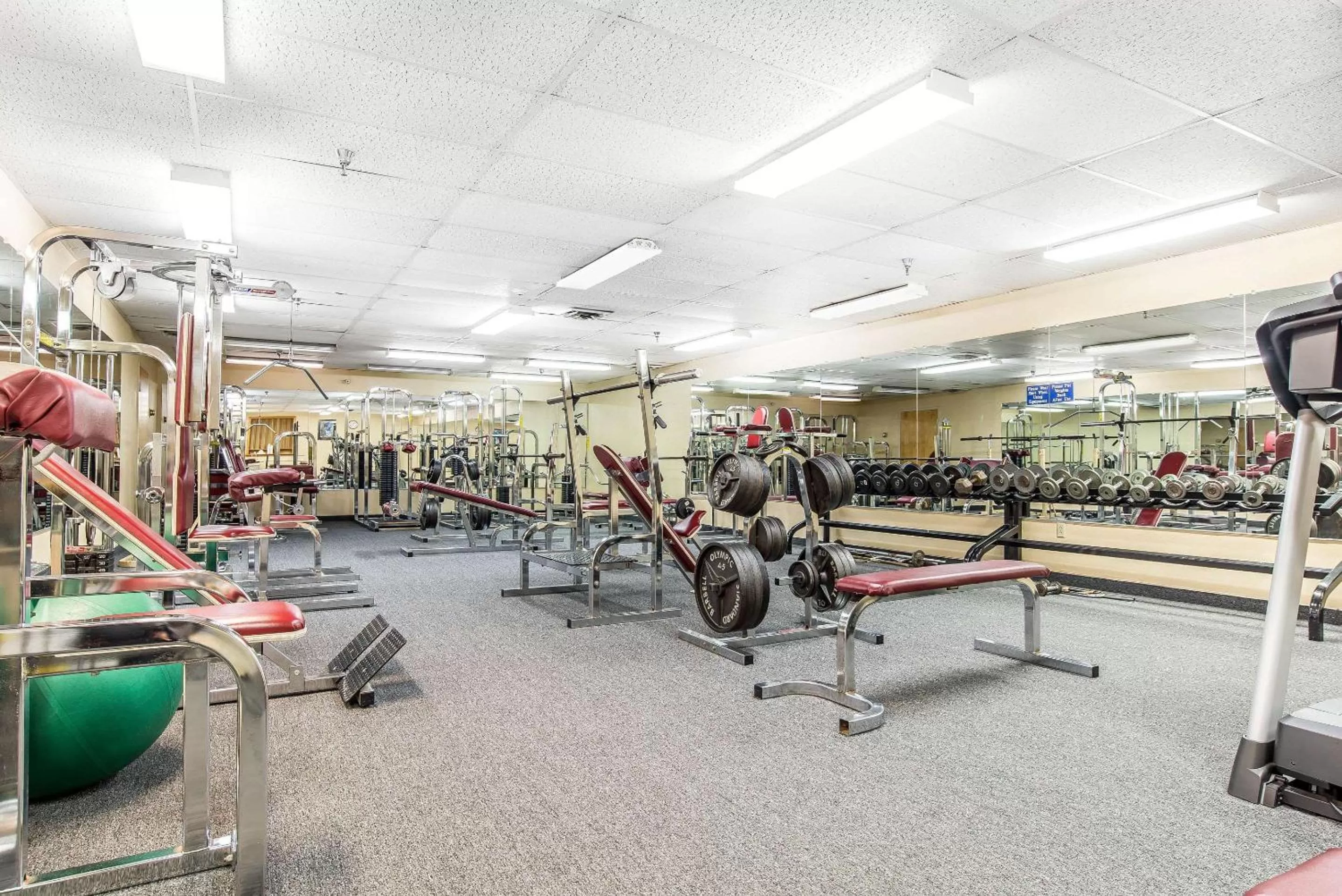 Fitness centre/facilities in Quality Inn Shelburne - Burlington