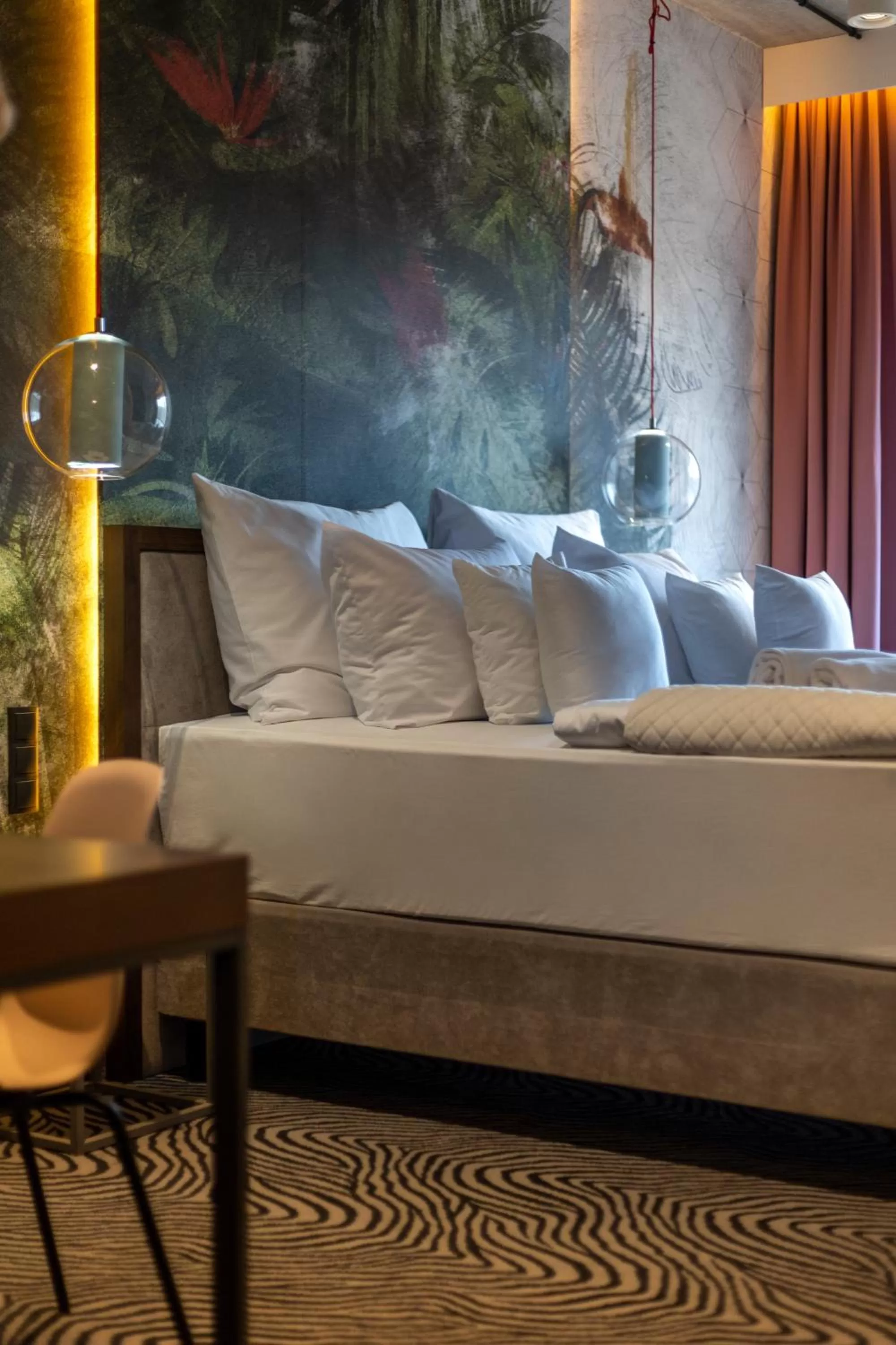 Bed in Hotel Zoo by Afrykarium Wroclaw