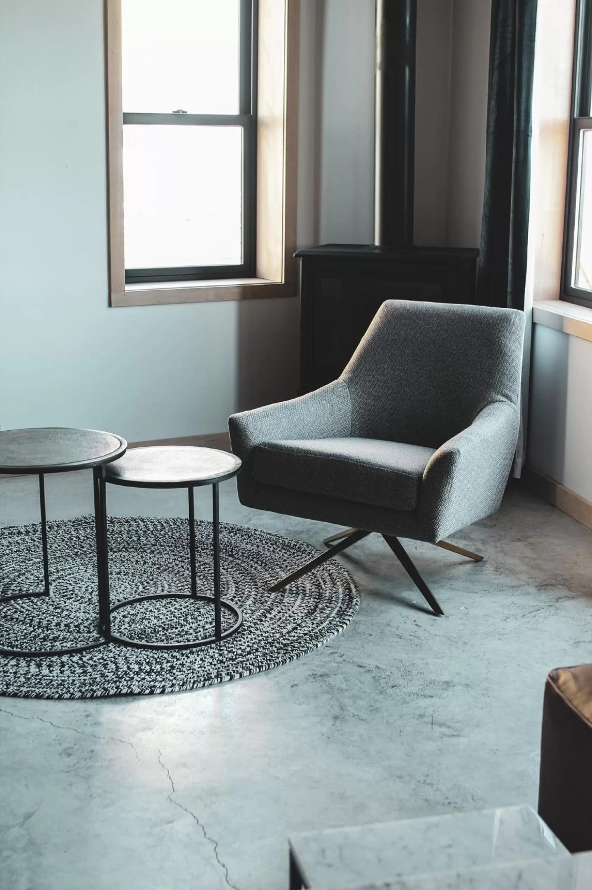 Seating area in Bowline Hotel