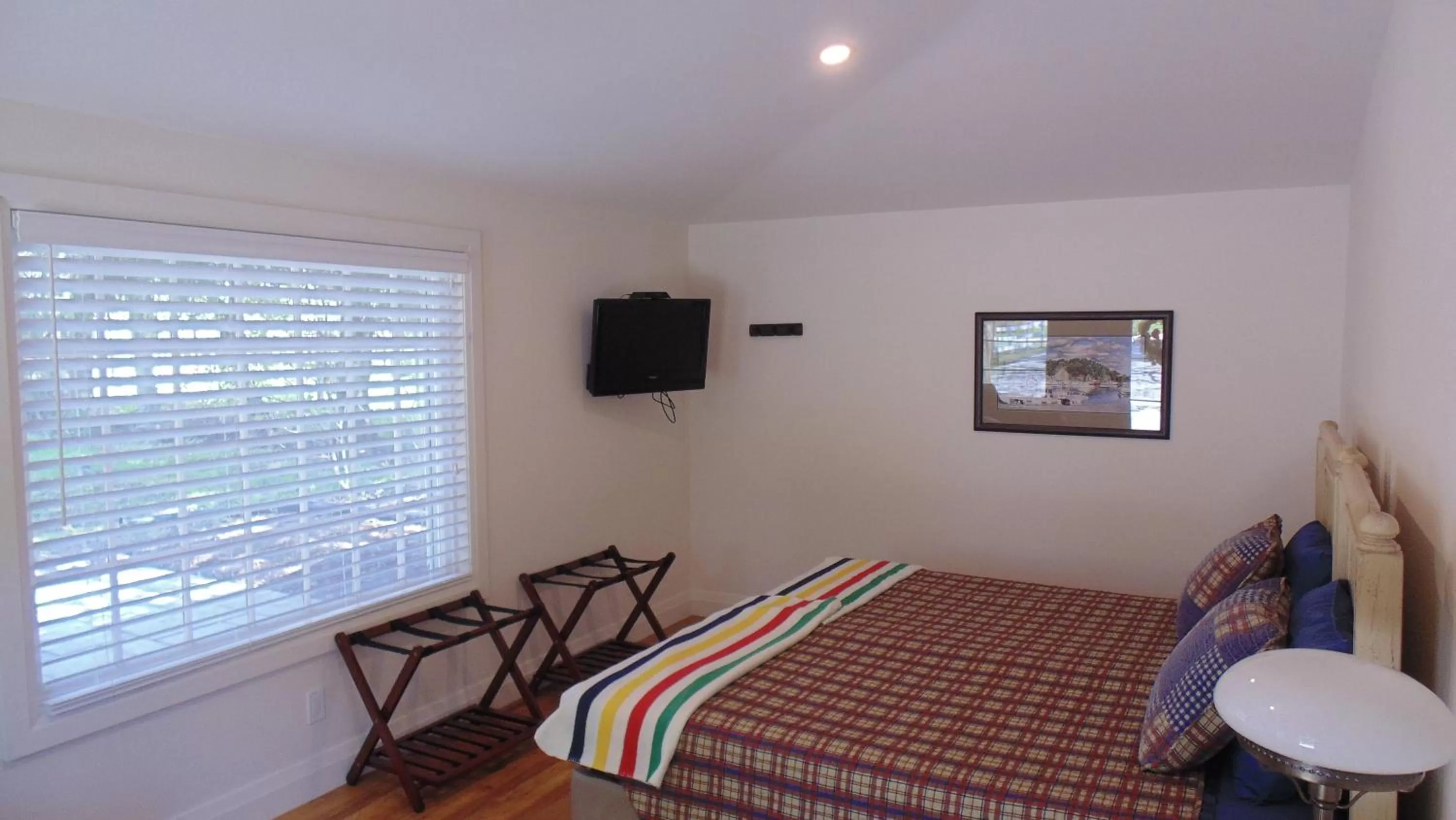 Photo of the whole room in Carriage House On Kent