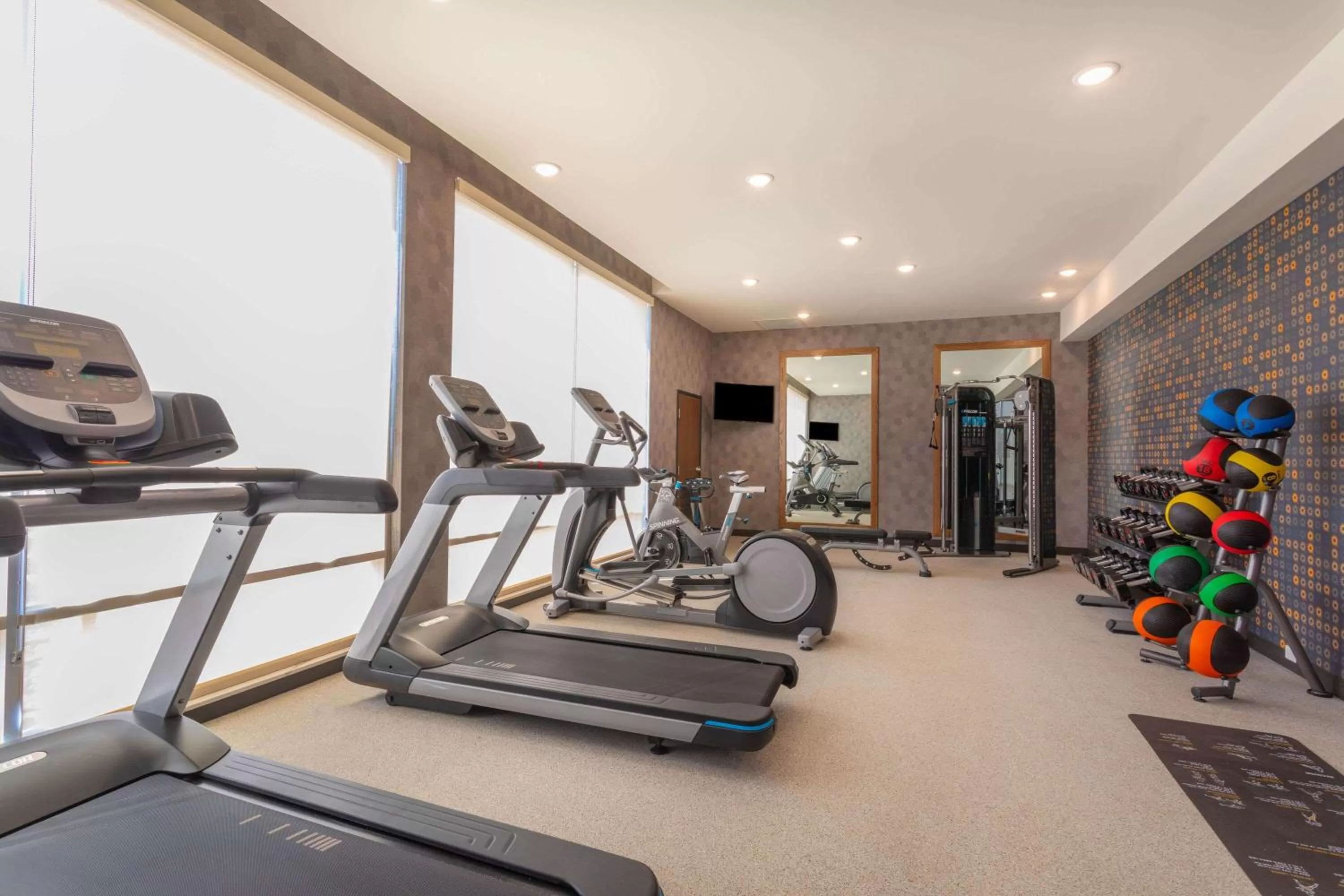 Fitness centre/facilities in La Quinta Inn & Suites Limon by Wyndham