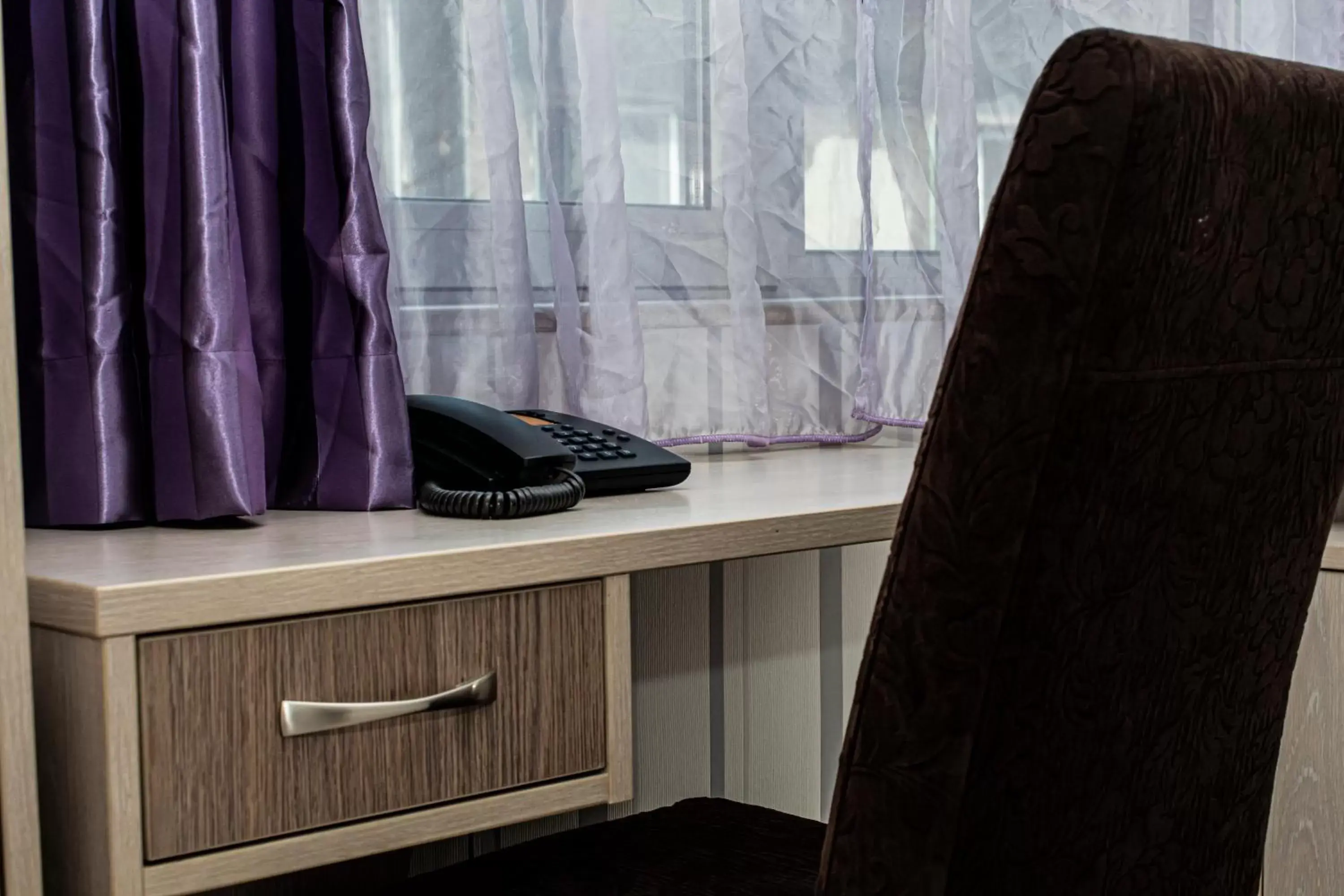 Double Room with Two Single Beds - Non-Smoking in Best Western Art Plaza Hotel Double Room with Two Single Beds - Non-Smoking in Best Western Art Plaza Hotel