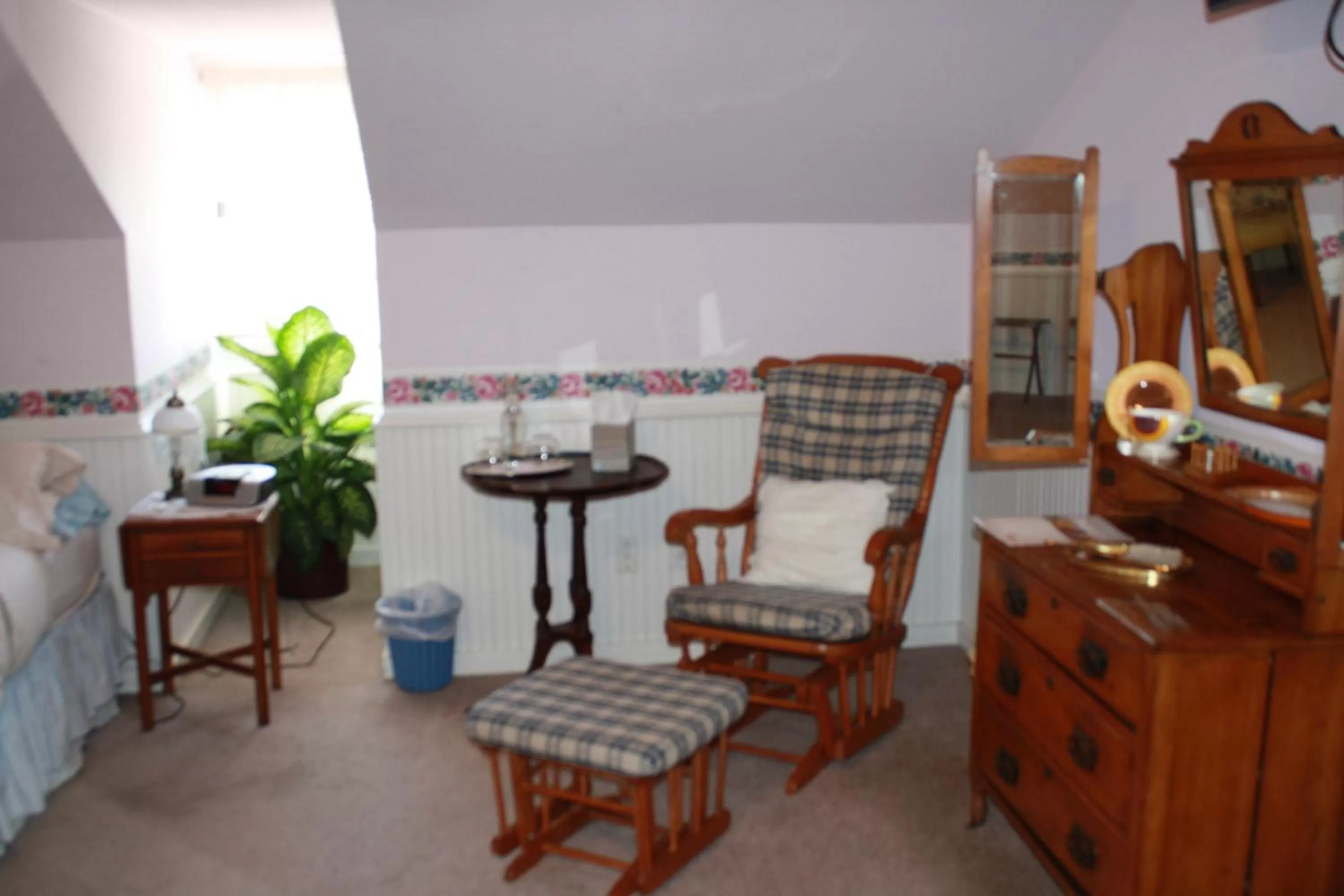 Seating area in Woodrow House Bed & Breakfast