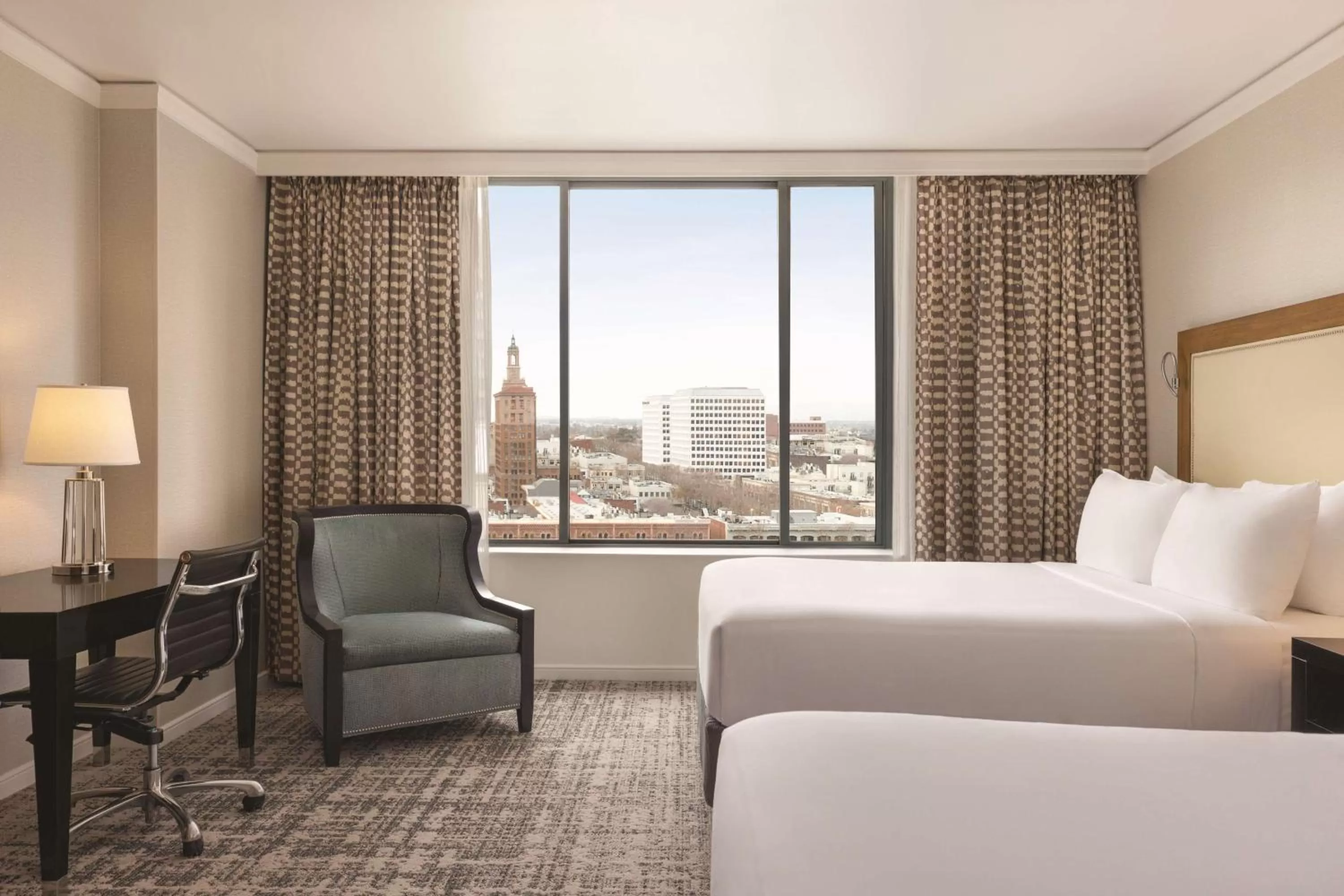 Queen Room with Two Queen Beds and View - Main Tower in Signia by Hilton San Jose