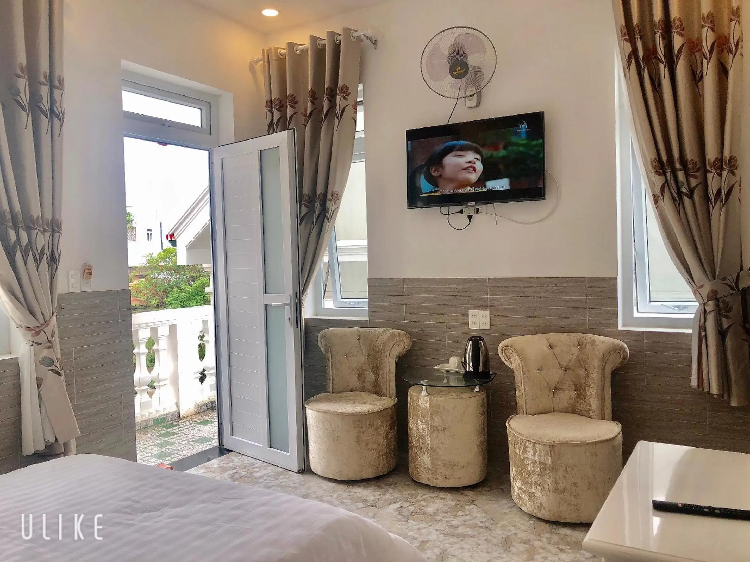 Deluxe Double Room with Bath in Villa - Hotel Nam Khang 2 Dalat Deluxe Double Room with Bath in Villa - Hotel Nam Khang 2 Dalat