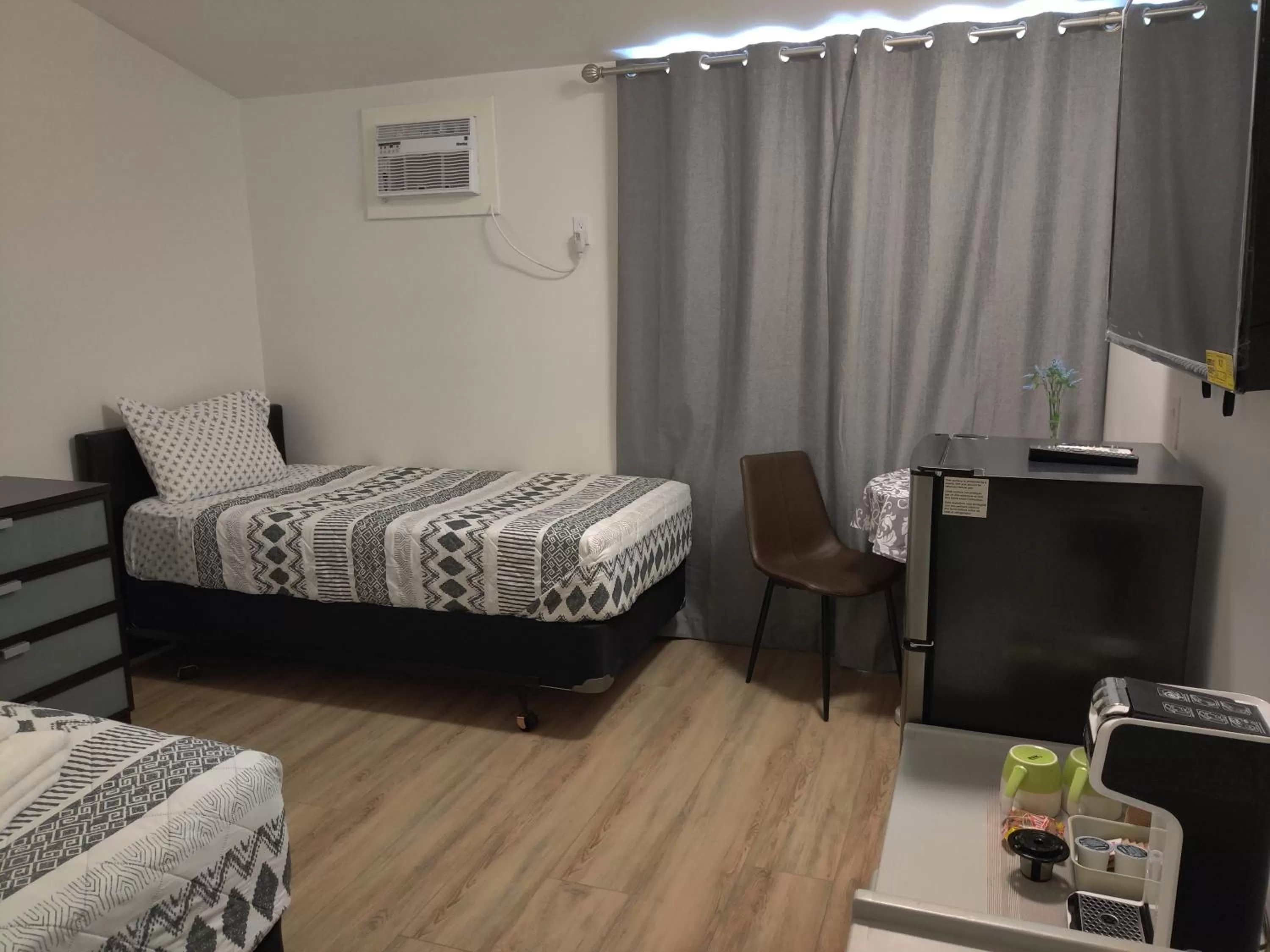 Photo of the whole room, Bed in Destination Inn Cache Creek