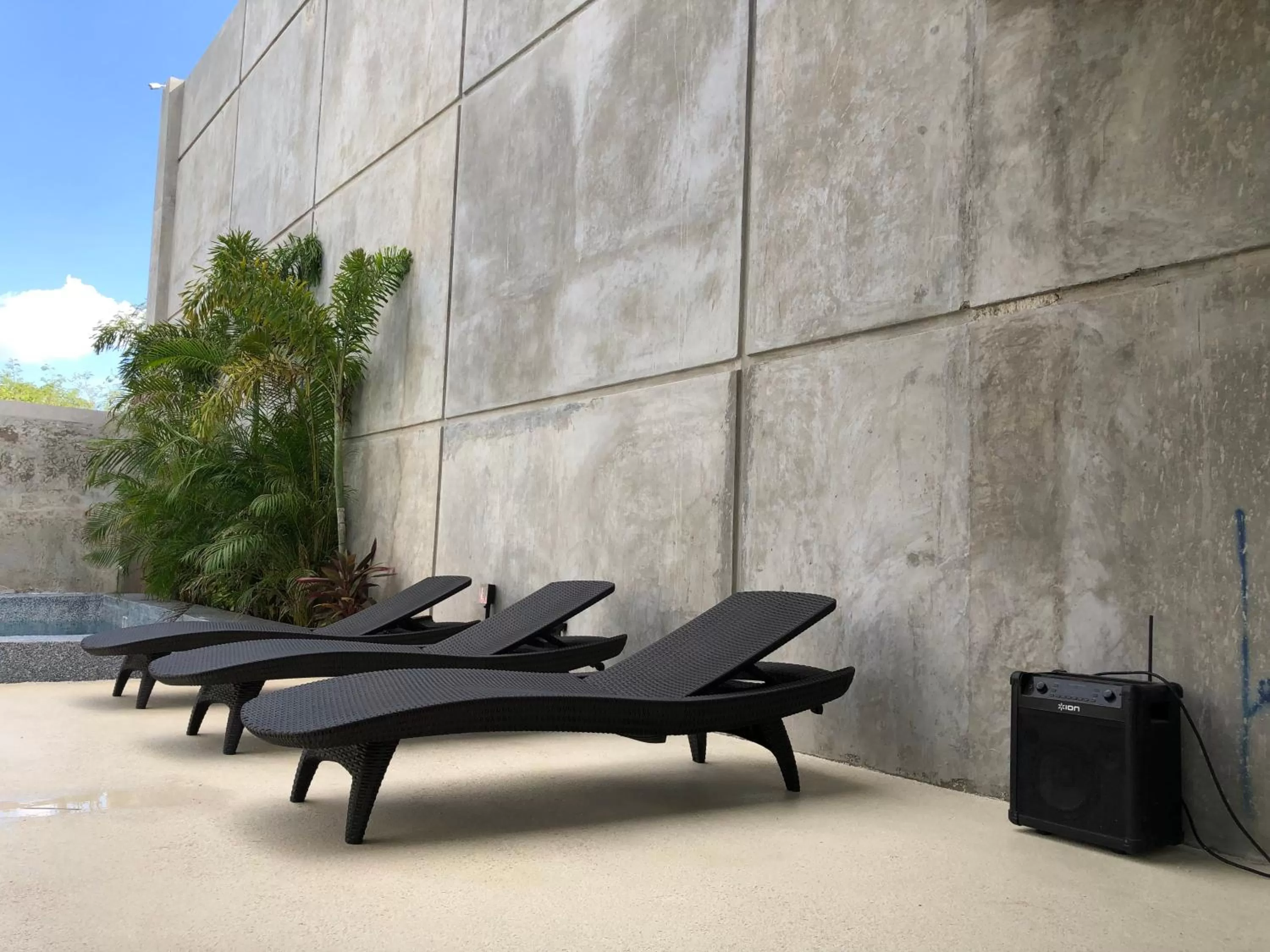 Swimming pool in Hotel Suites La Negra Boutique