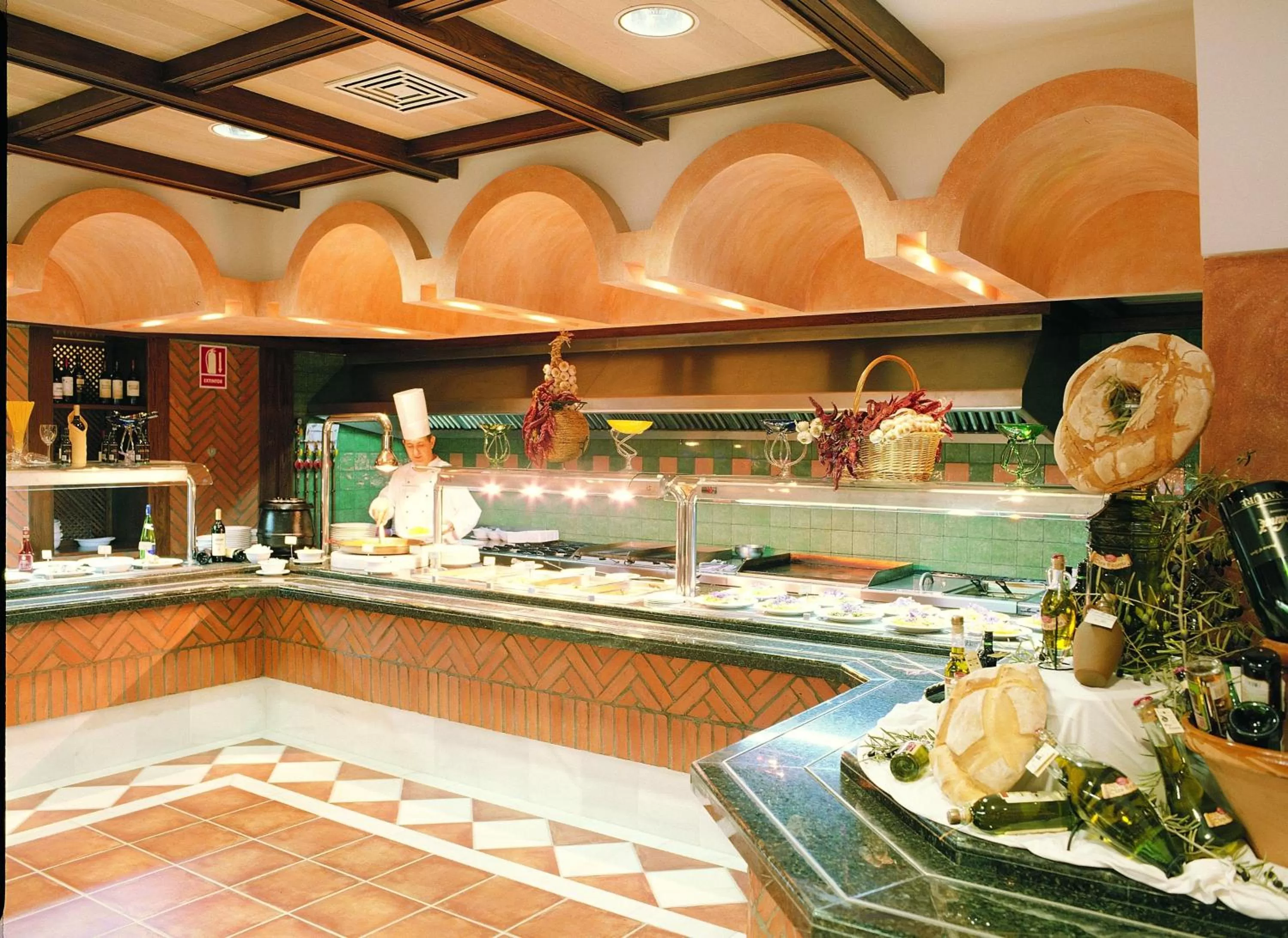 Restaurant/places to eat in Hotel Abades Guadix