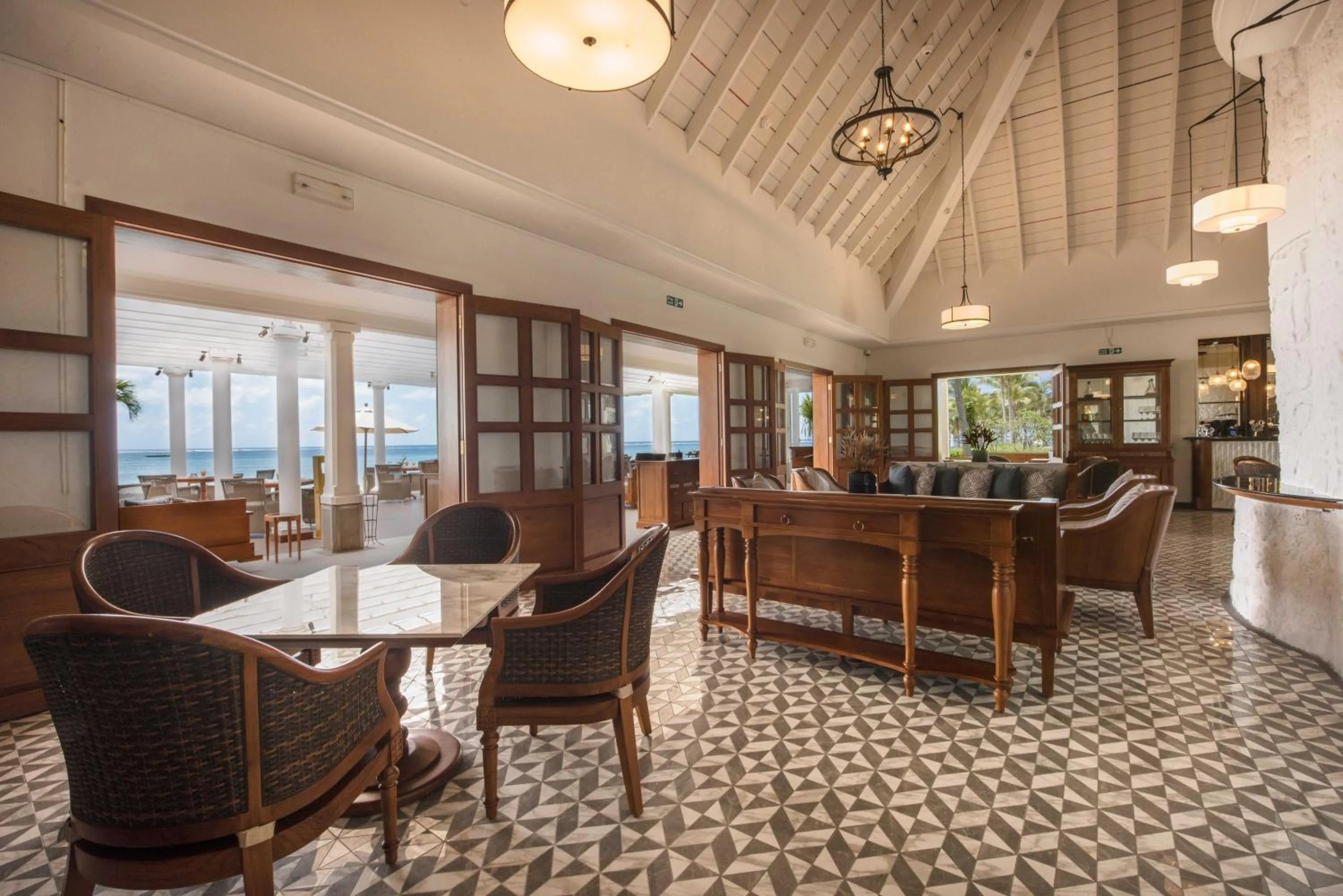 Restaurant/places to eat in The Residence Mauritius