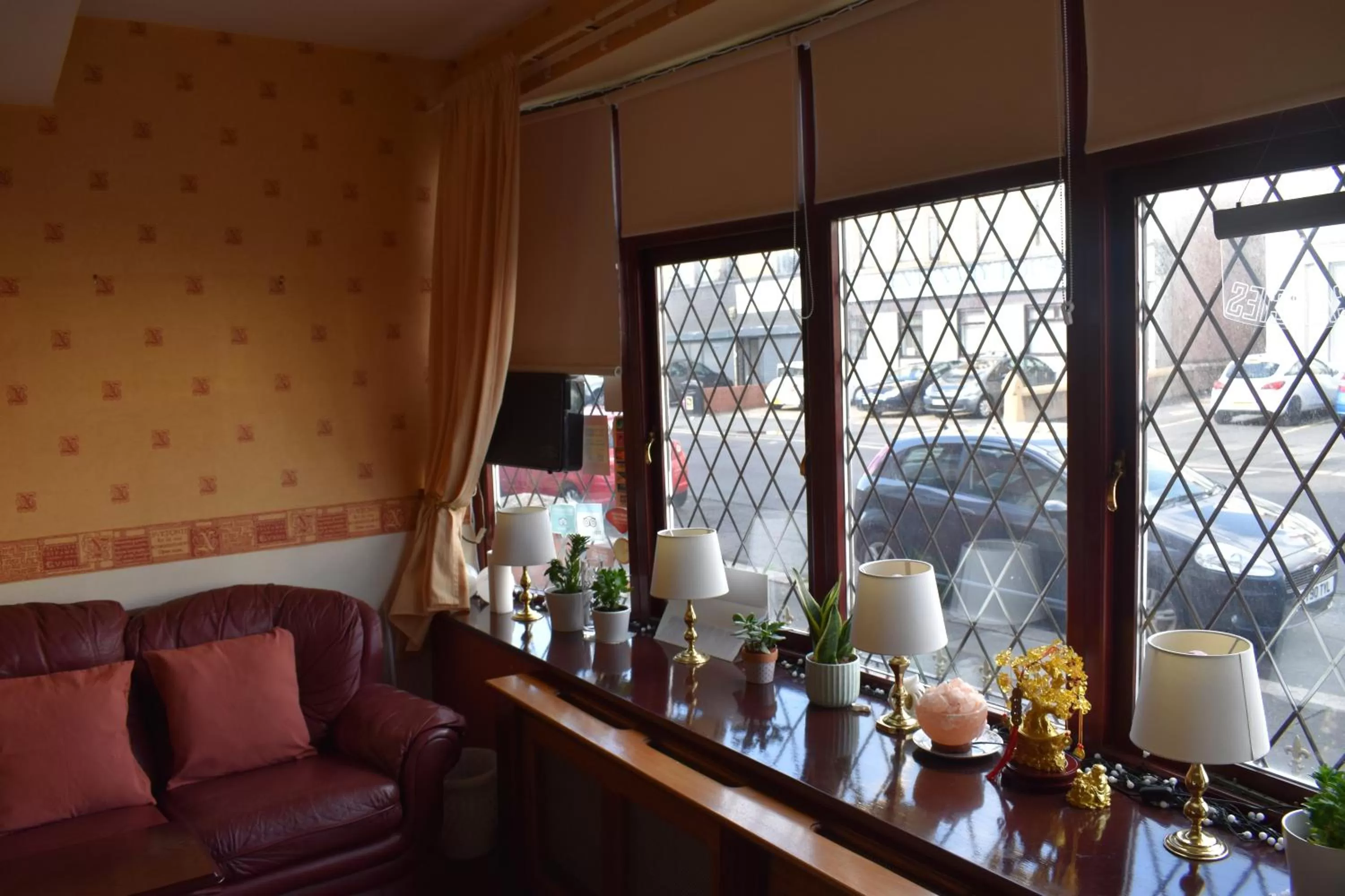 Lobby or reception in Lyndhurst Hotel