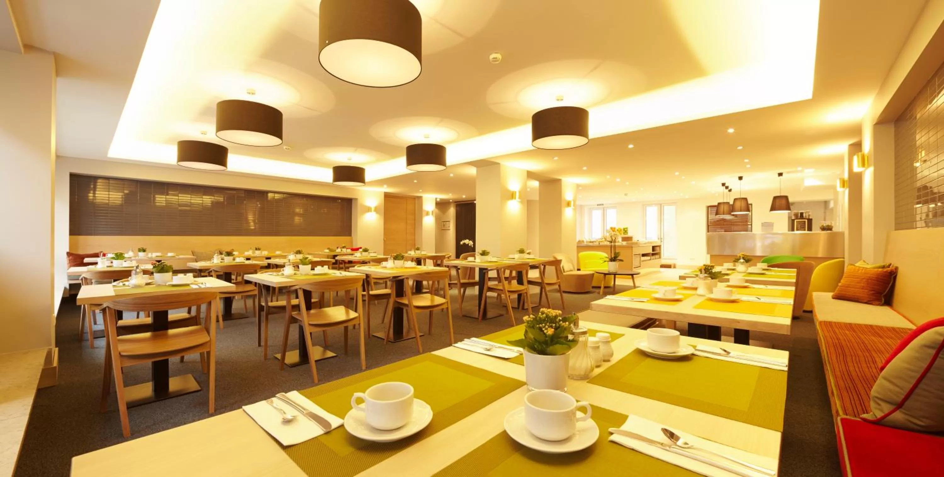 Restaurant/places to eat in Hotel Stachus