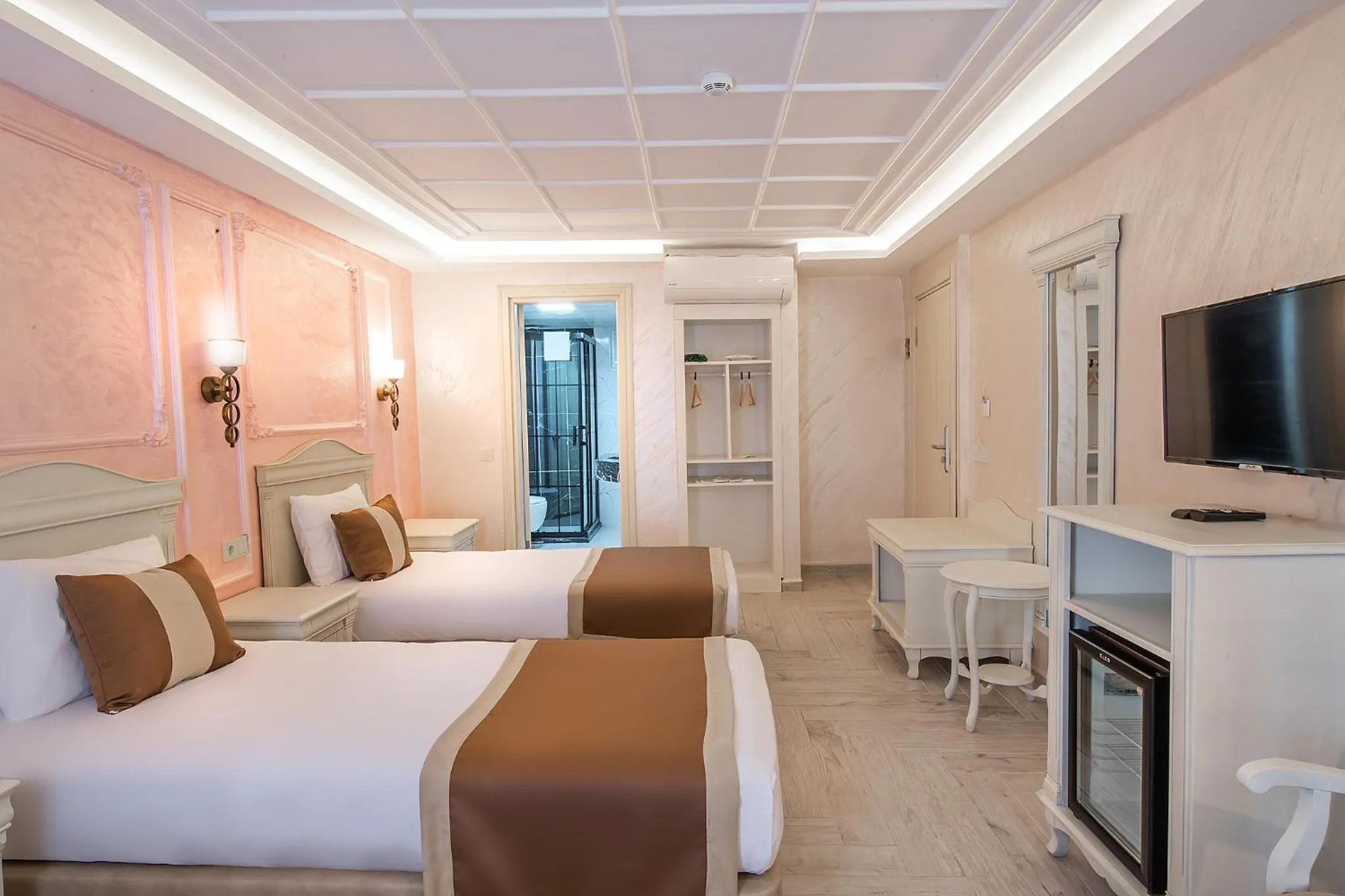 Bed in Istanbul My Assos Hotel