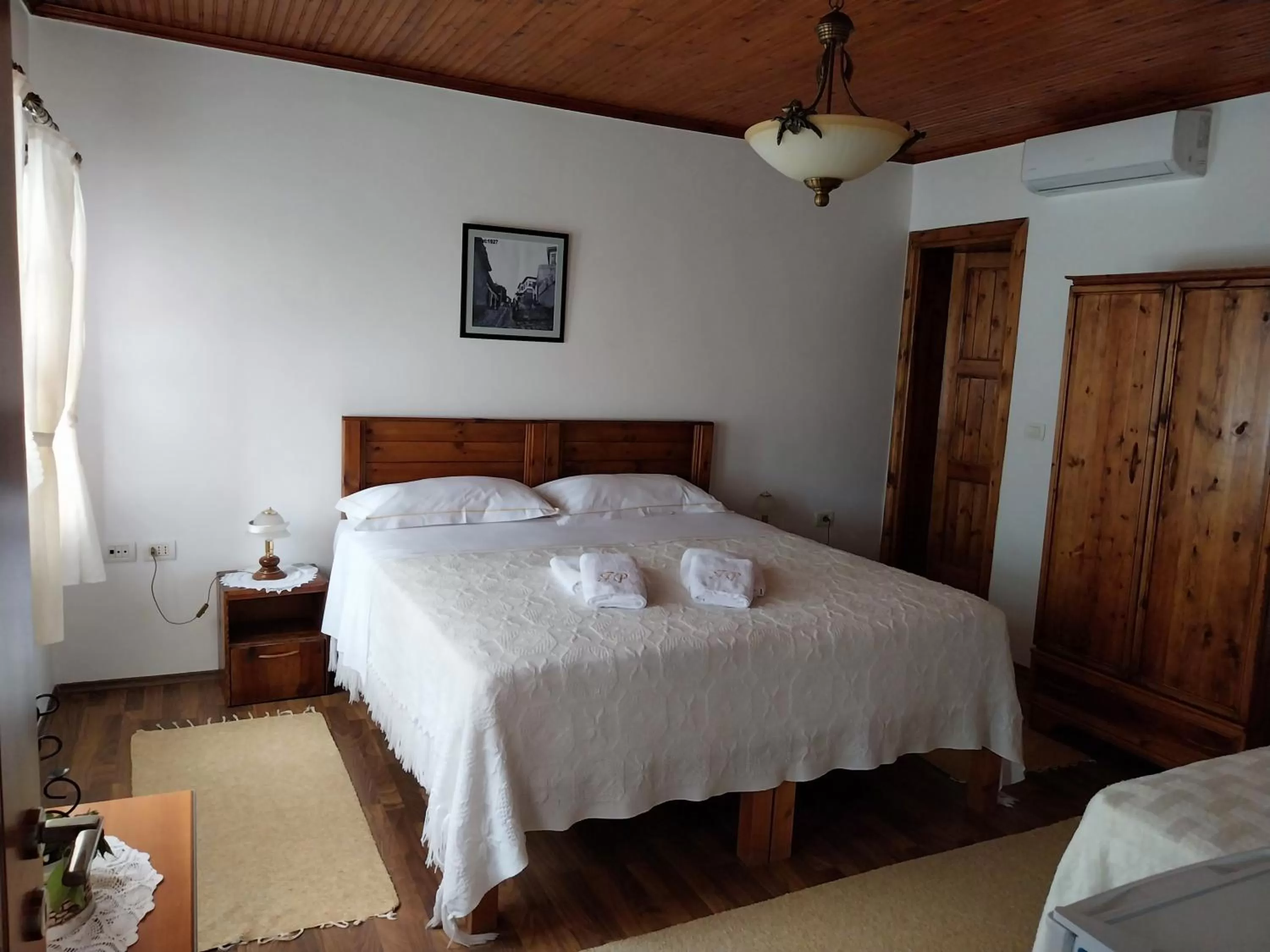 Bed in Guest House J.Prifti